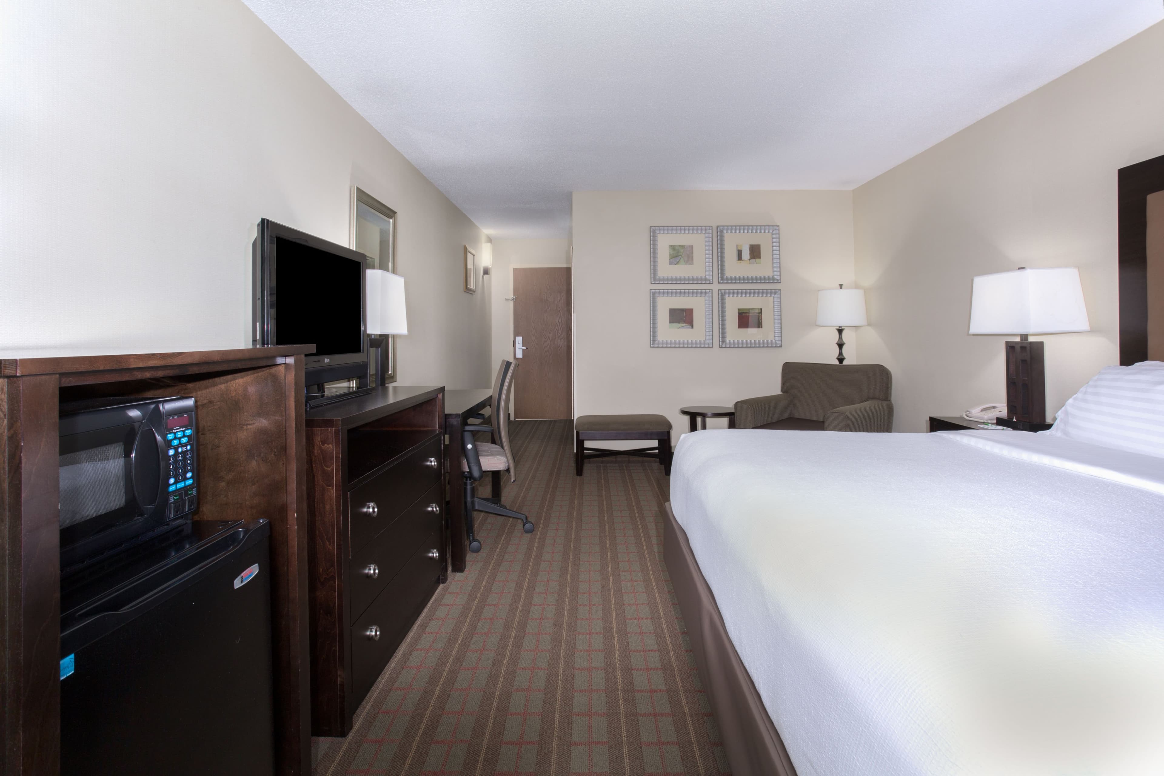 Holiday Inn Riverton-Convention Center - Image 2