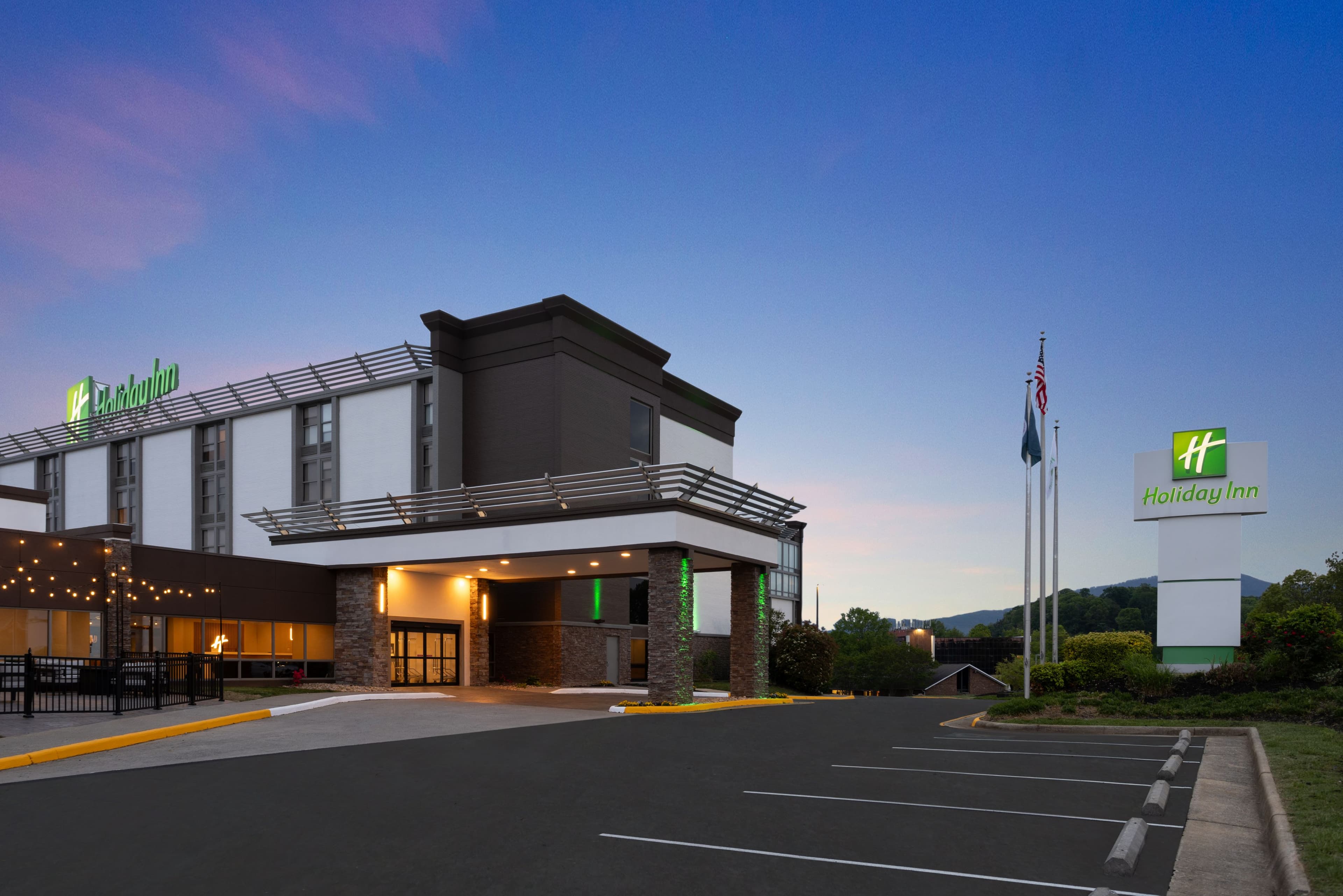Holiday Inn Roanoke-Tanglewood-Rt 419&I581 - Image 1
