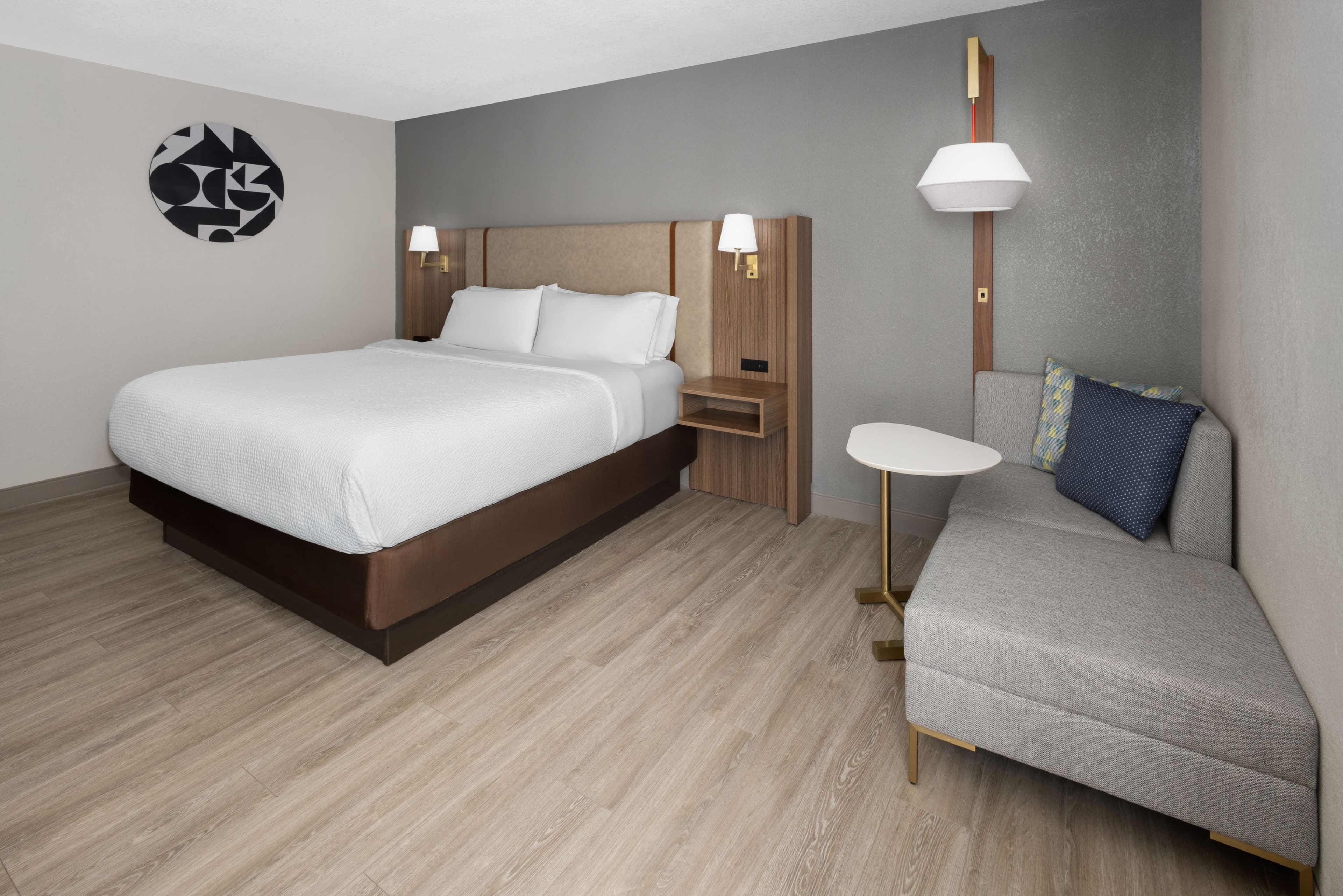 Holiday Inn Roanoke-Tanglewood-Rt 419&I581 — 7