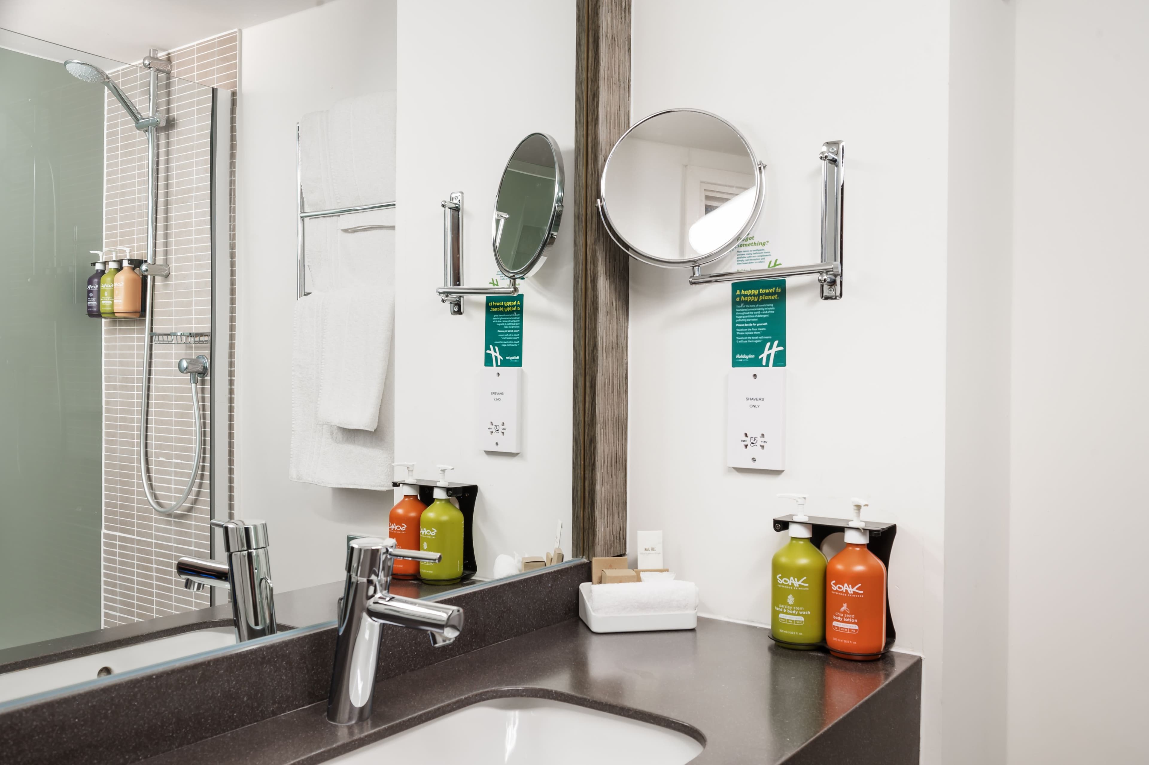 Premium Rooms - Image 5
