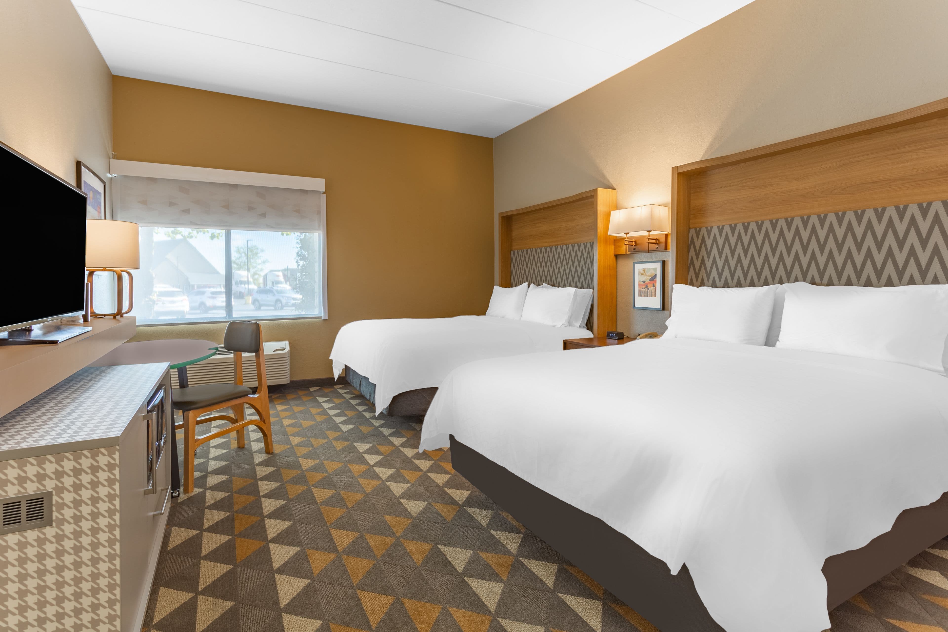 Holiday Inn Rockford(I-90&Rt 20/State St) — 23