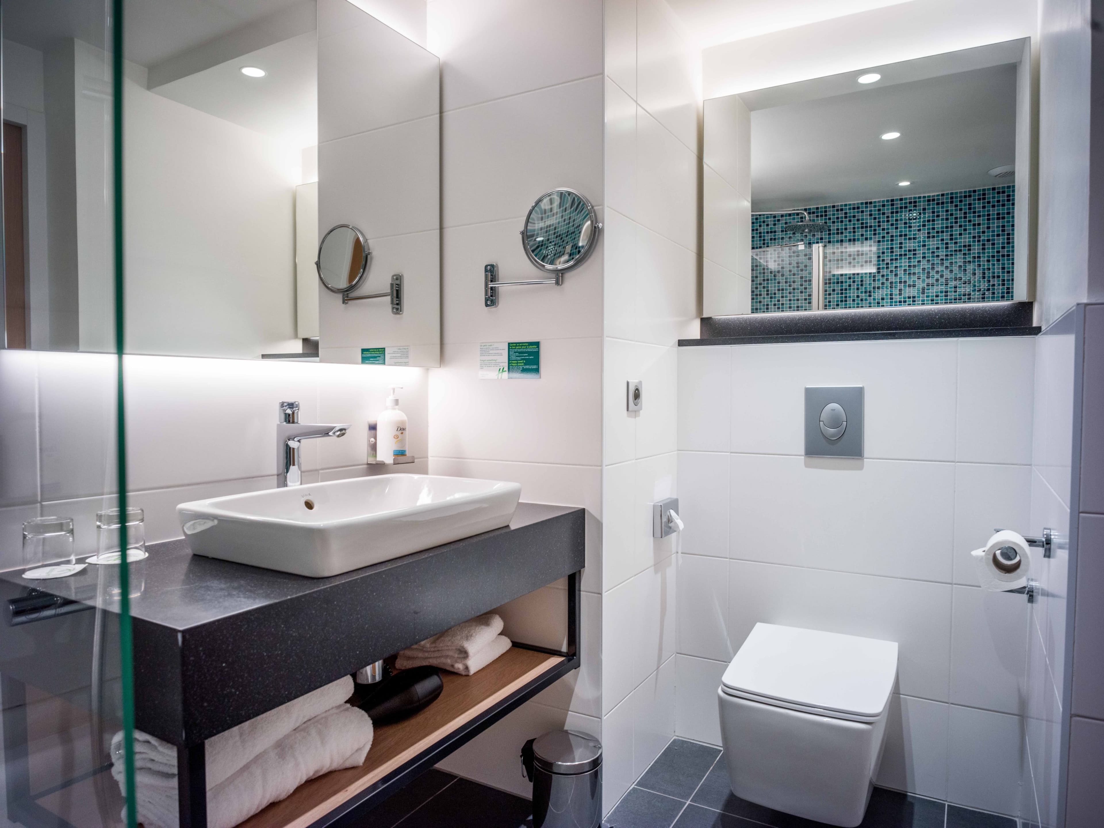 Holiday Inn Paris - CDG Airport — 12