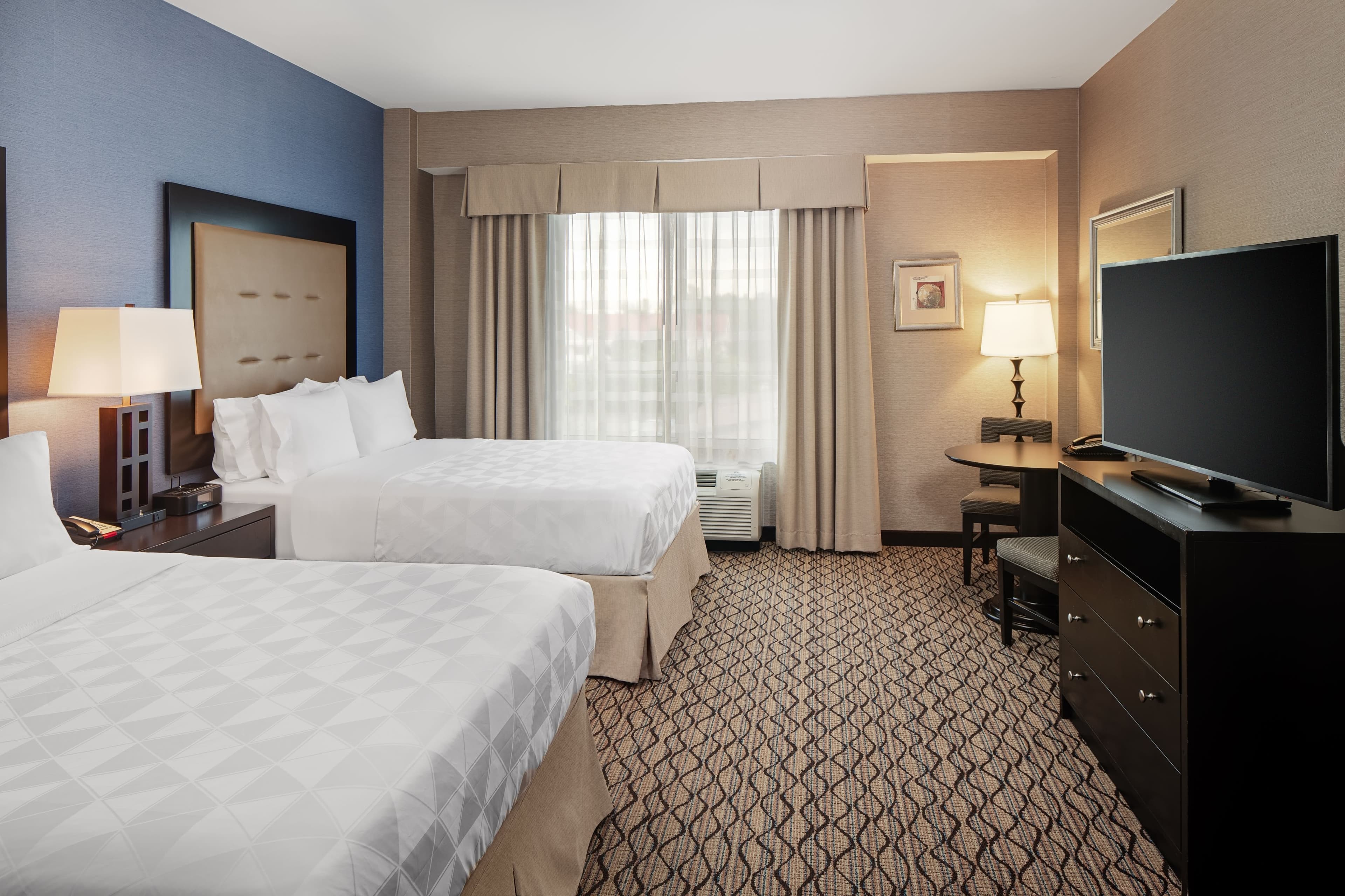 Holiday Inn Detroit Metro Airport — 35