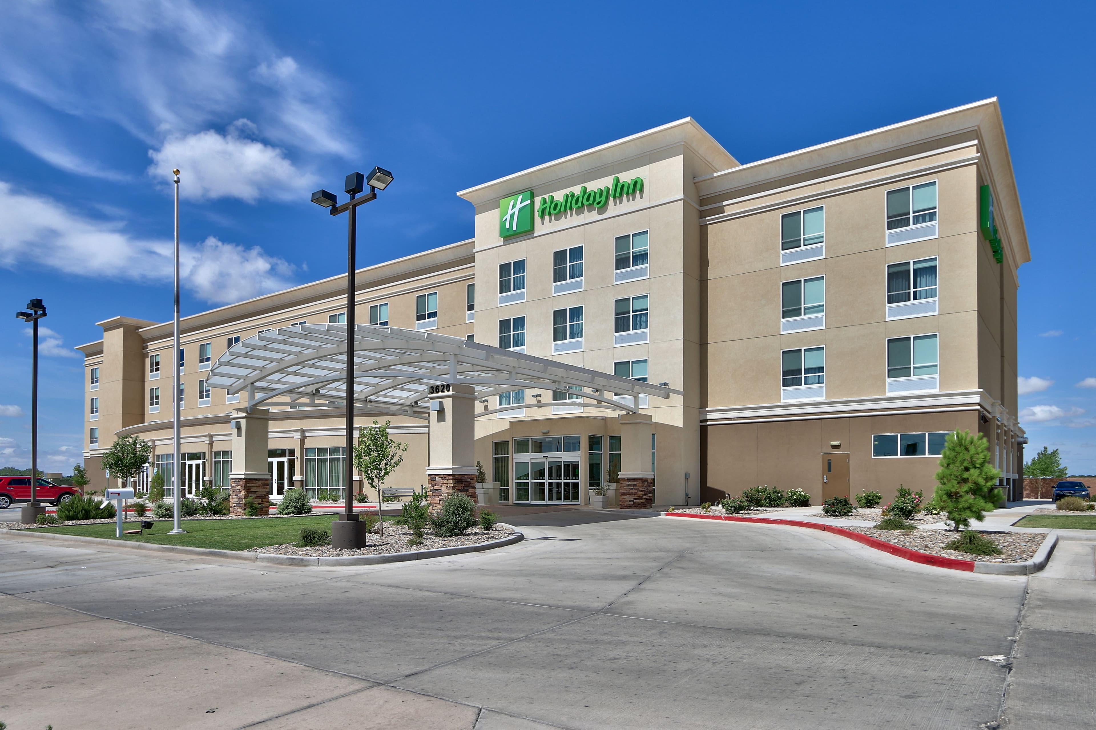 Holiday Inn Roswell - Image 1