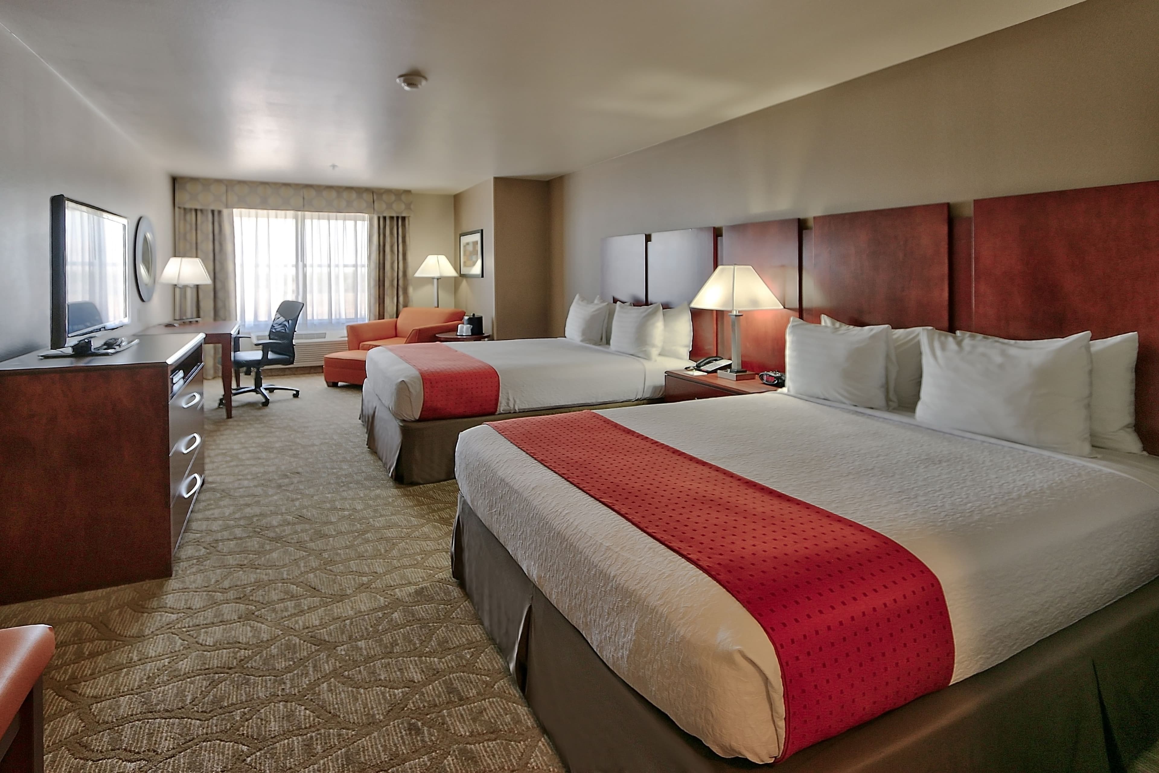 Holiday Inn Roswell — 8