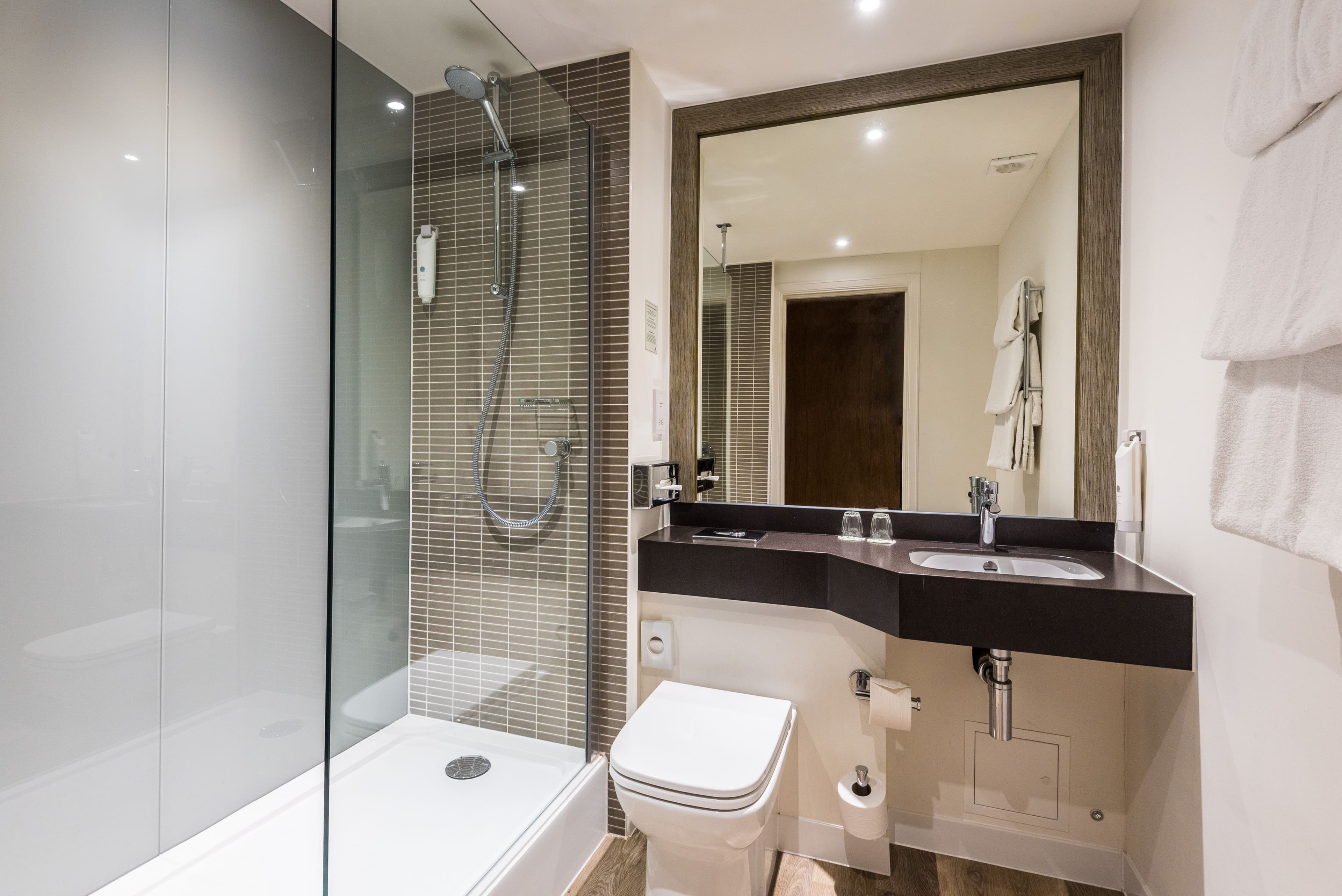 Holiday Inn Rotherham-Sheffield M1,Jct.33 — 8