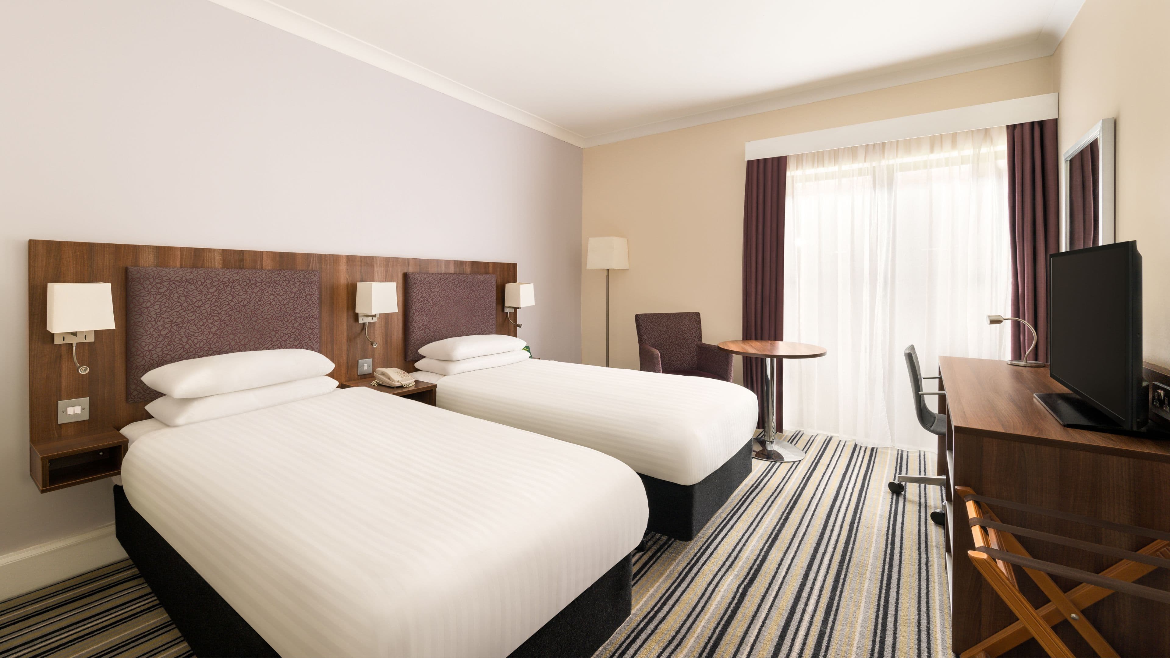 Holiday Inn Rotherham-Sheffield M1,Jct.33 — 6