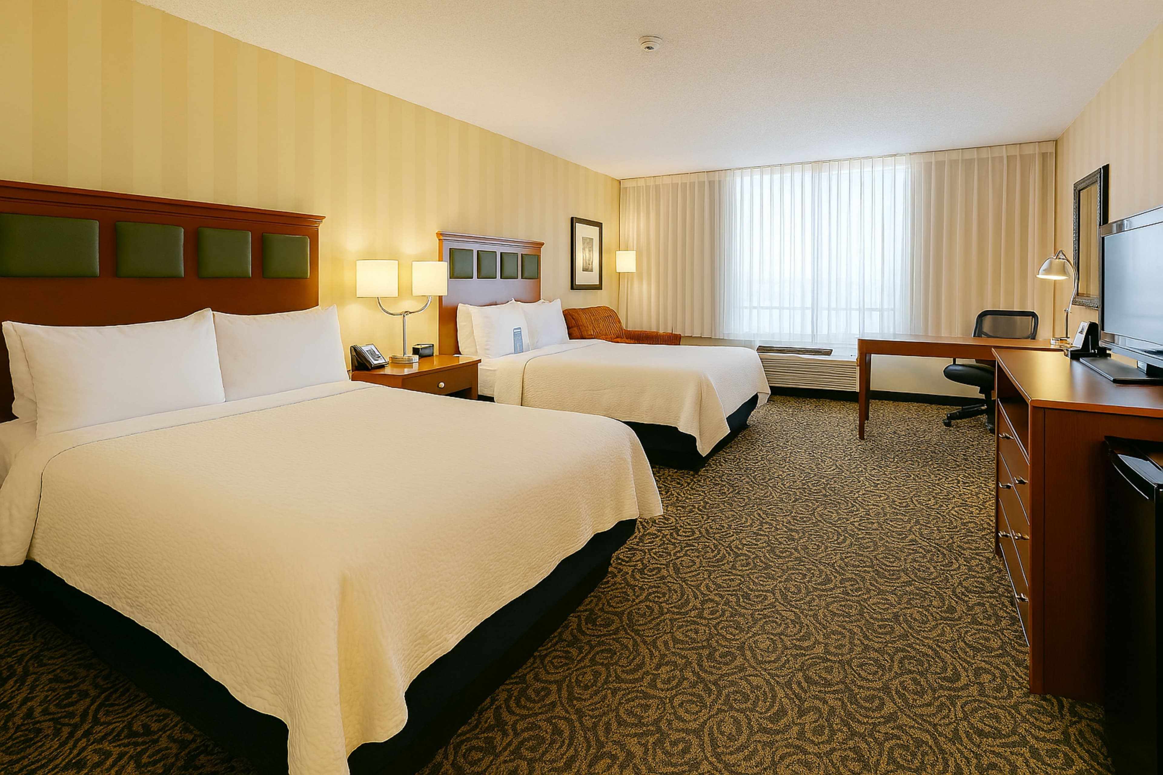 Holiday Inn Sacramento Downtown - Arena — 14