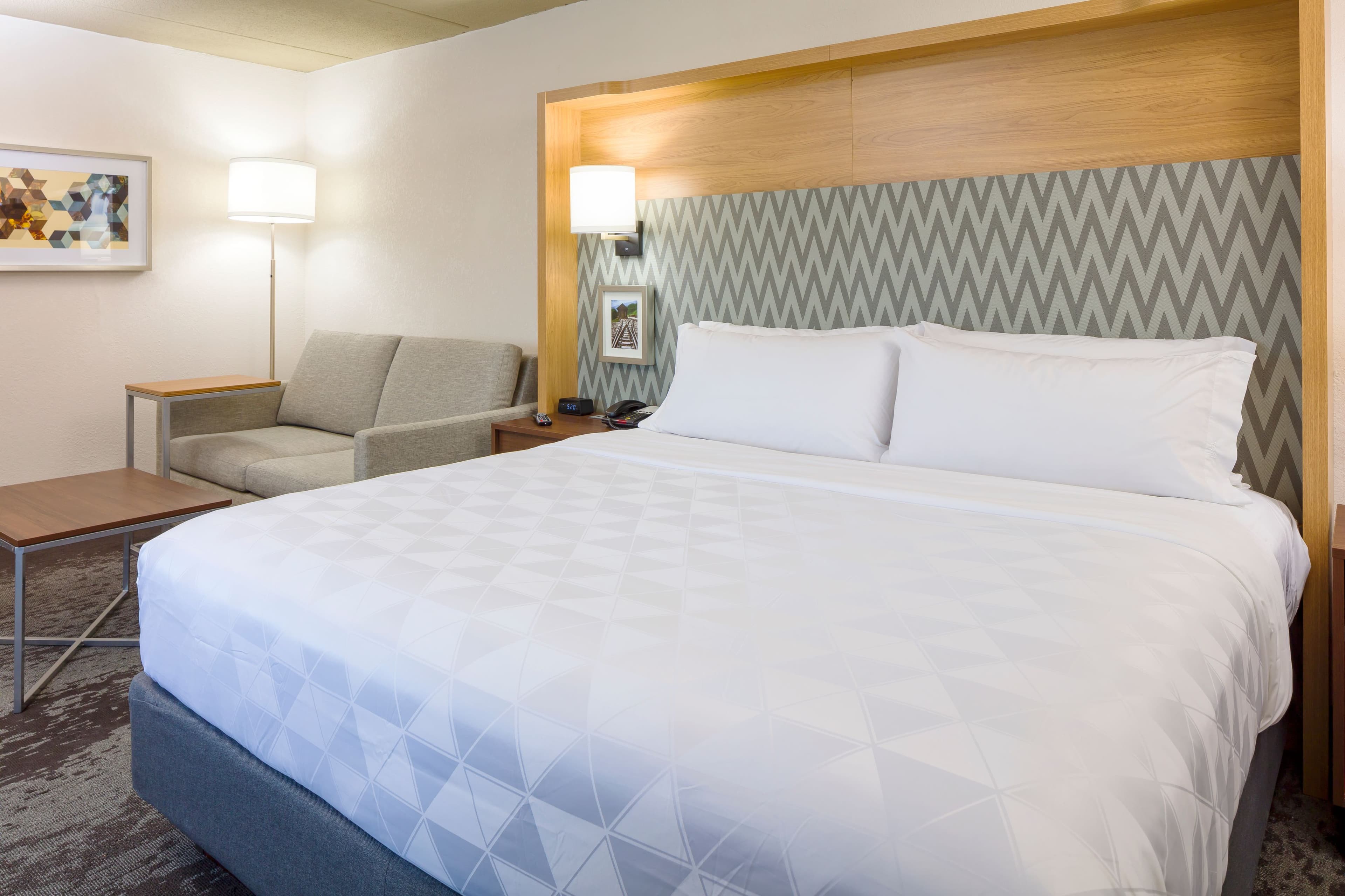 Holiday Inn Salem (I-93 At Exit 2) — 2