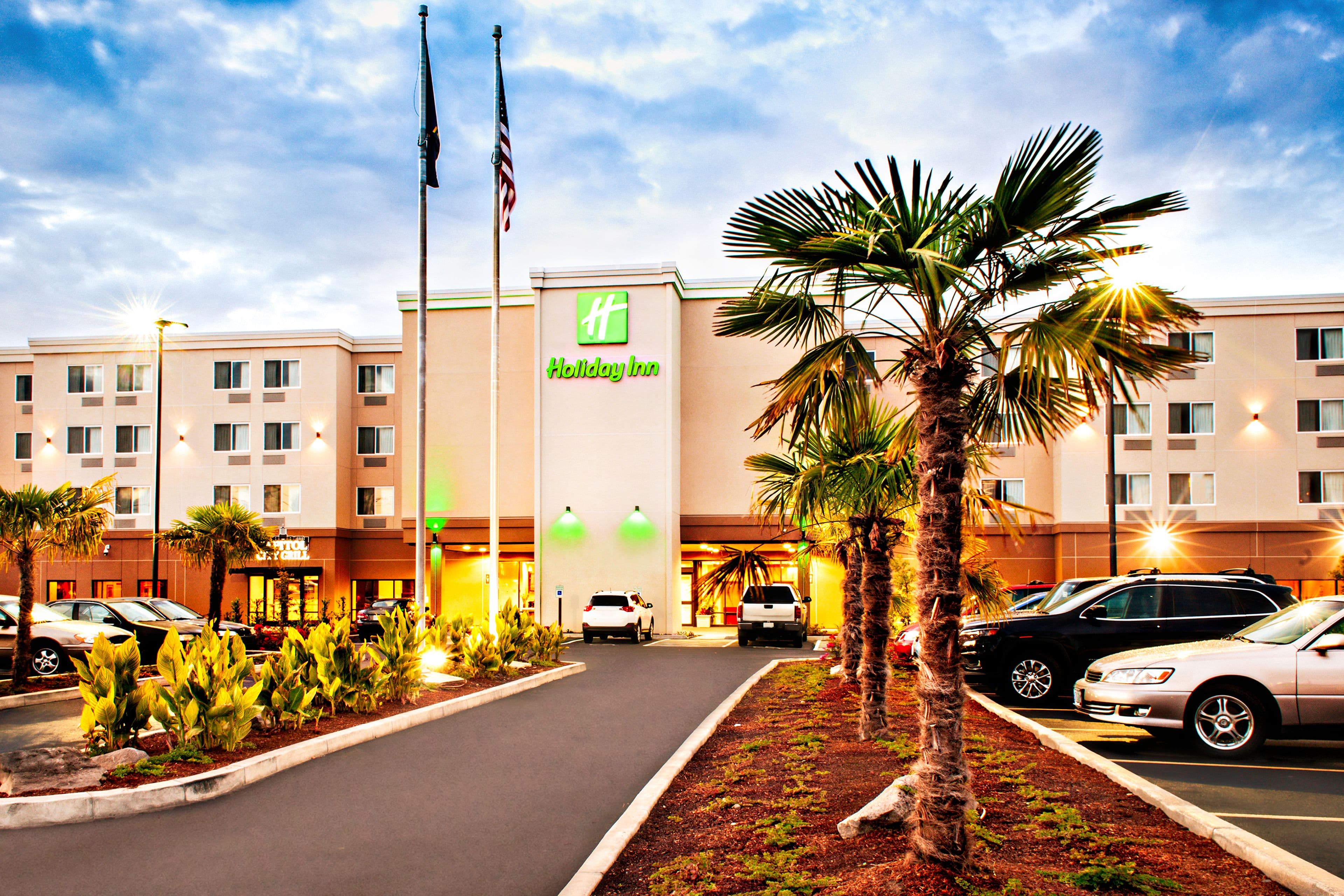Holiday Inn Salem - Image 1