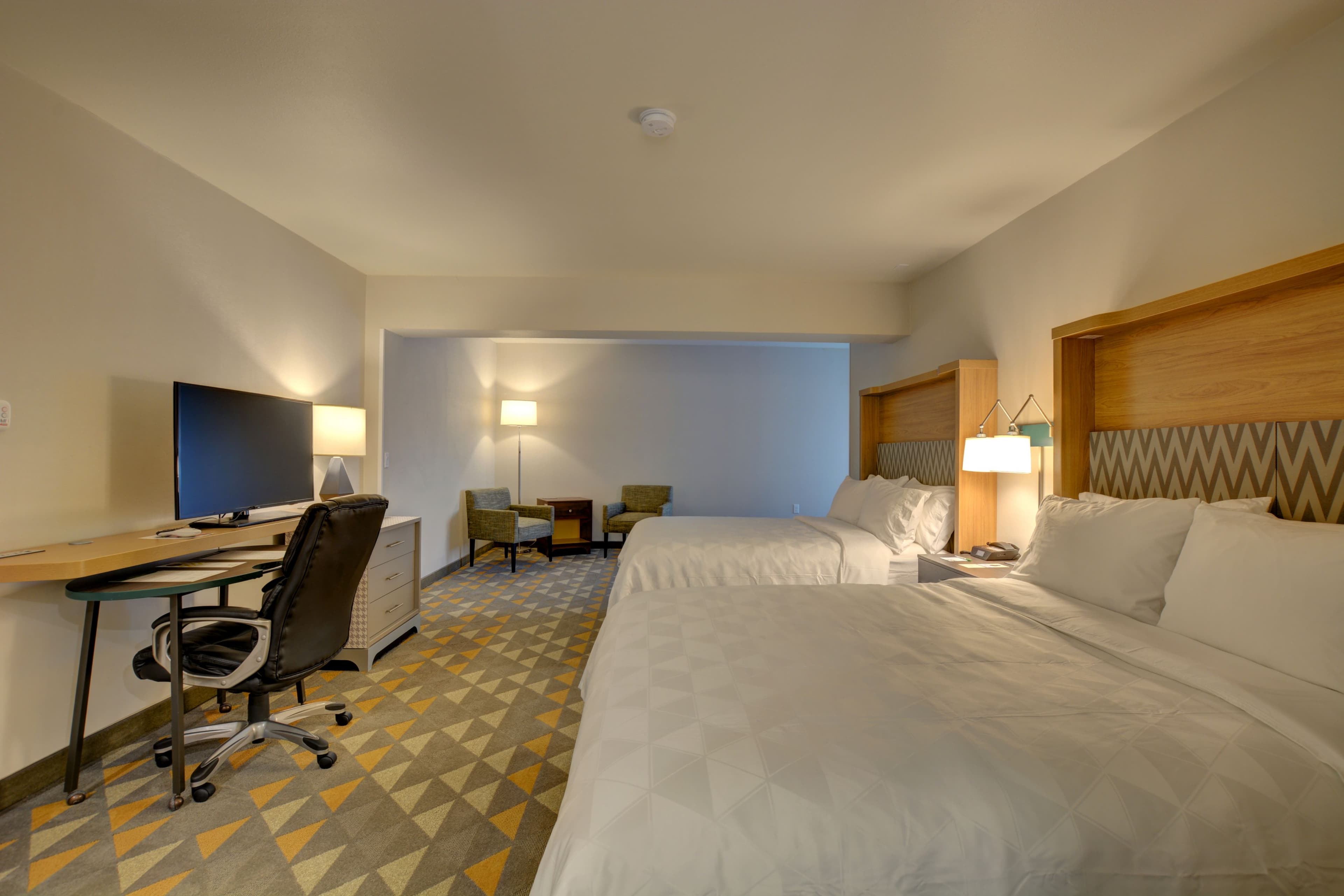 Holiday Inn Salem — 11
