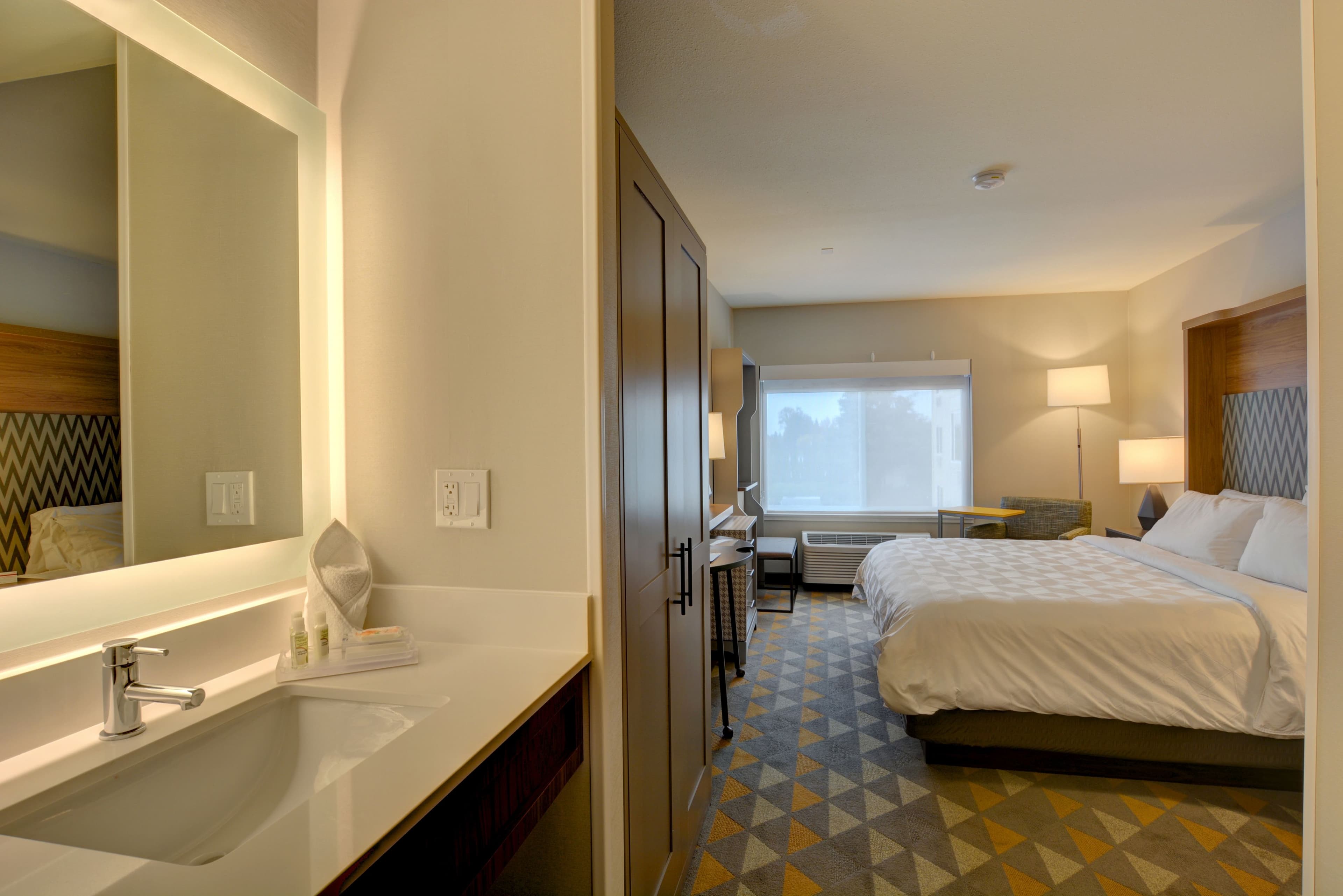 Holiday Inn Salem — 14