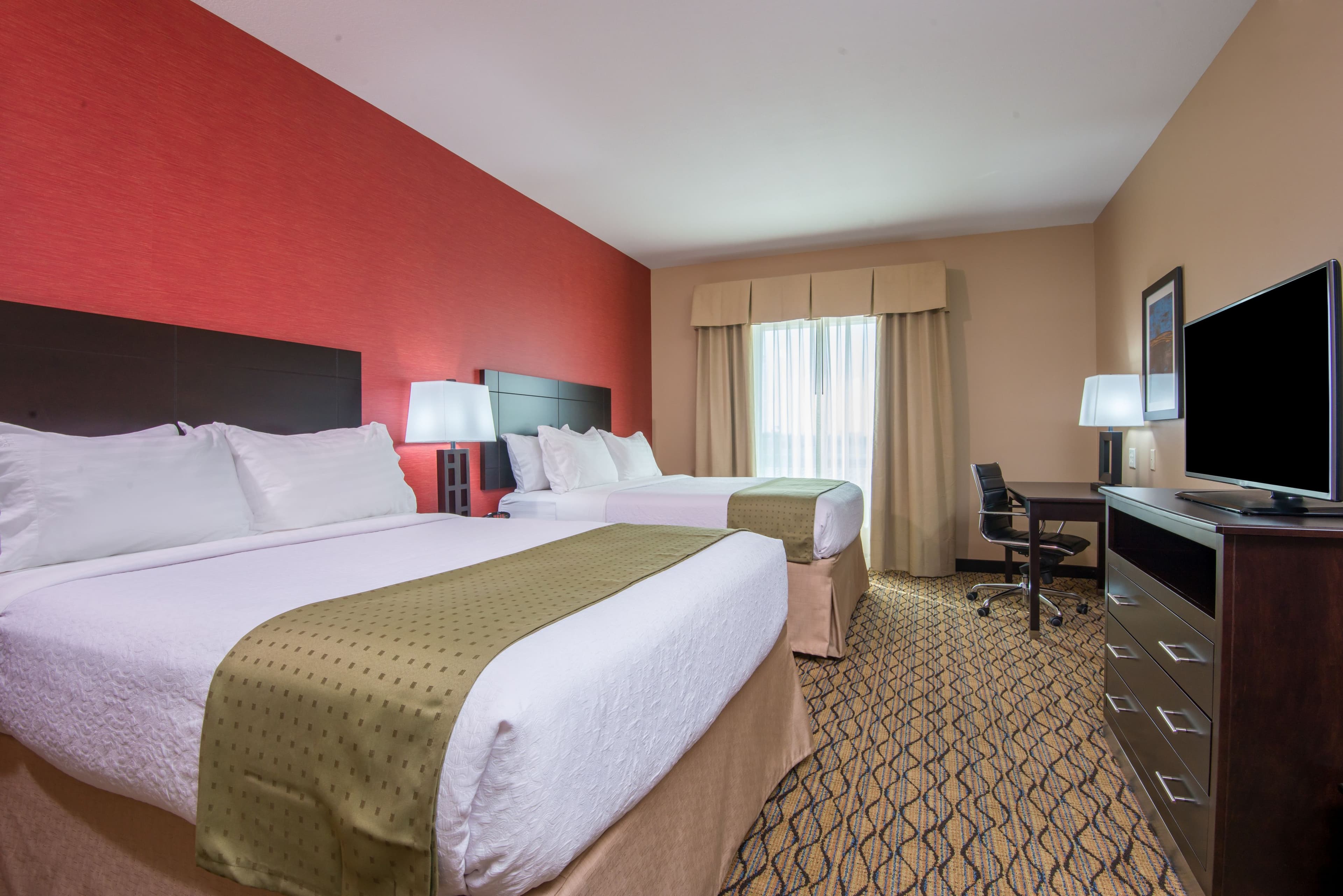 Holiday Inn Salina — 15