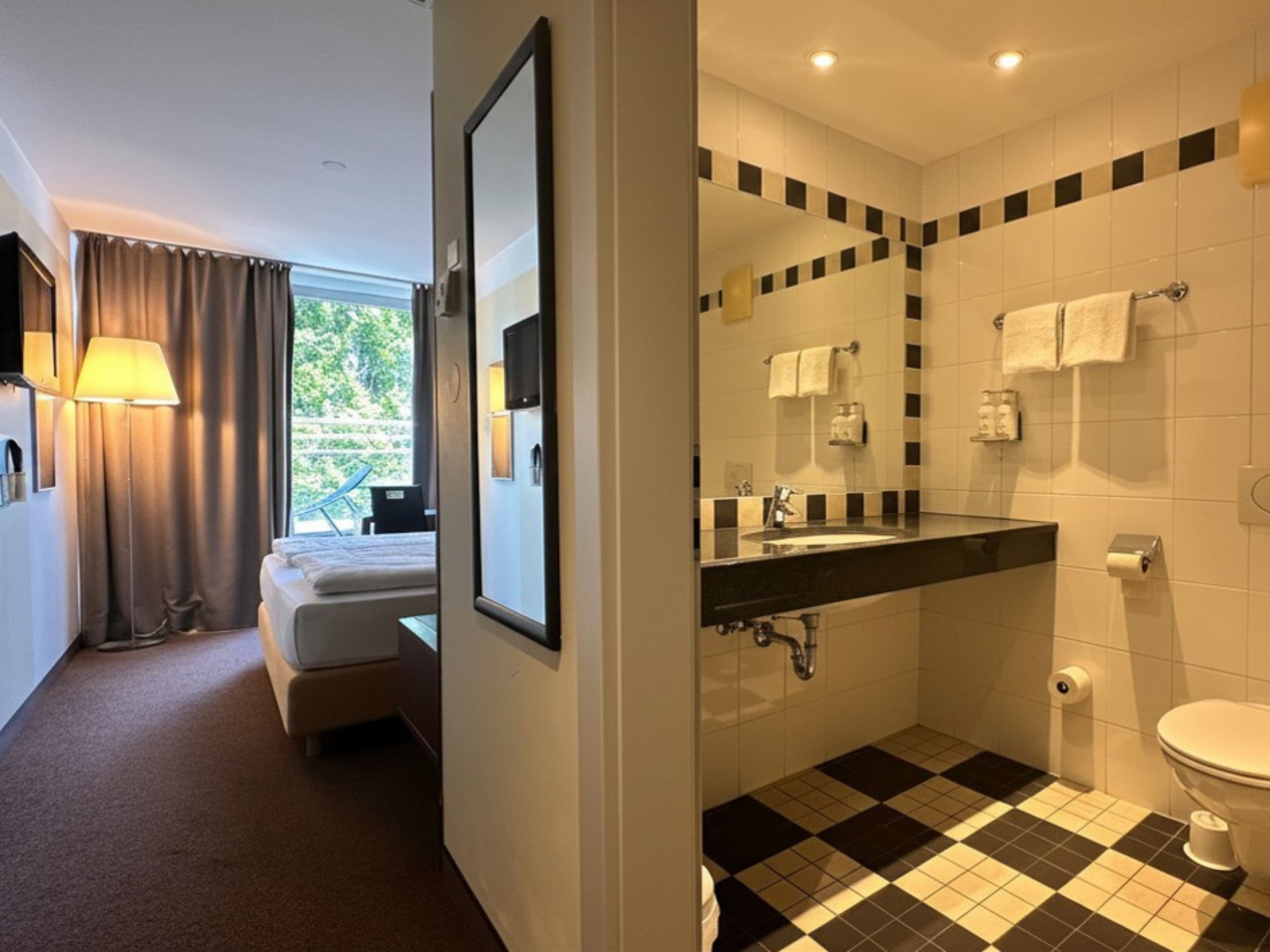 Holiday Inn Salzburg City — 16