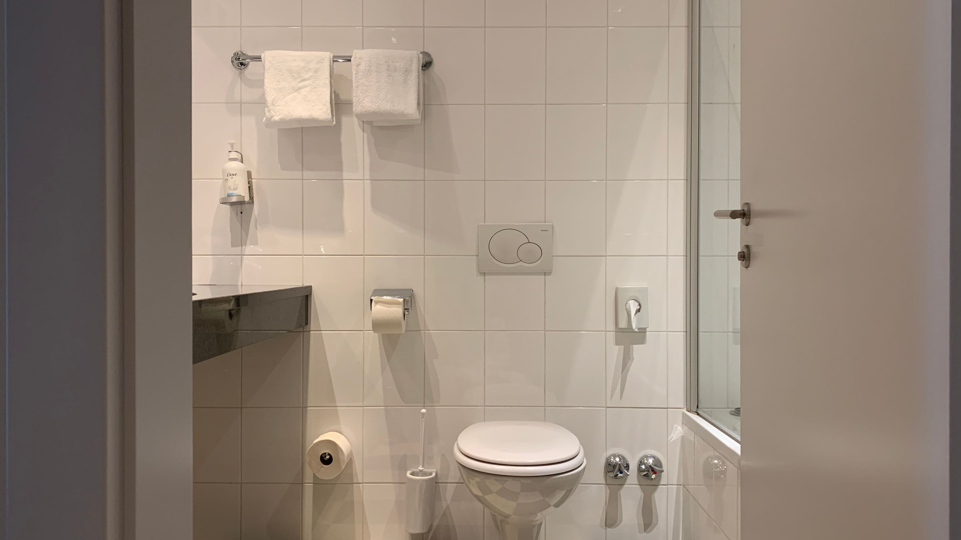 Holiday Inn Salzburg City - Image 4