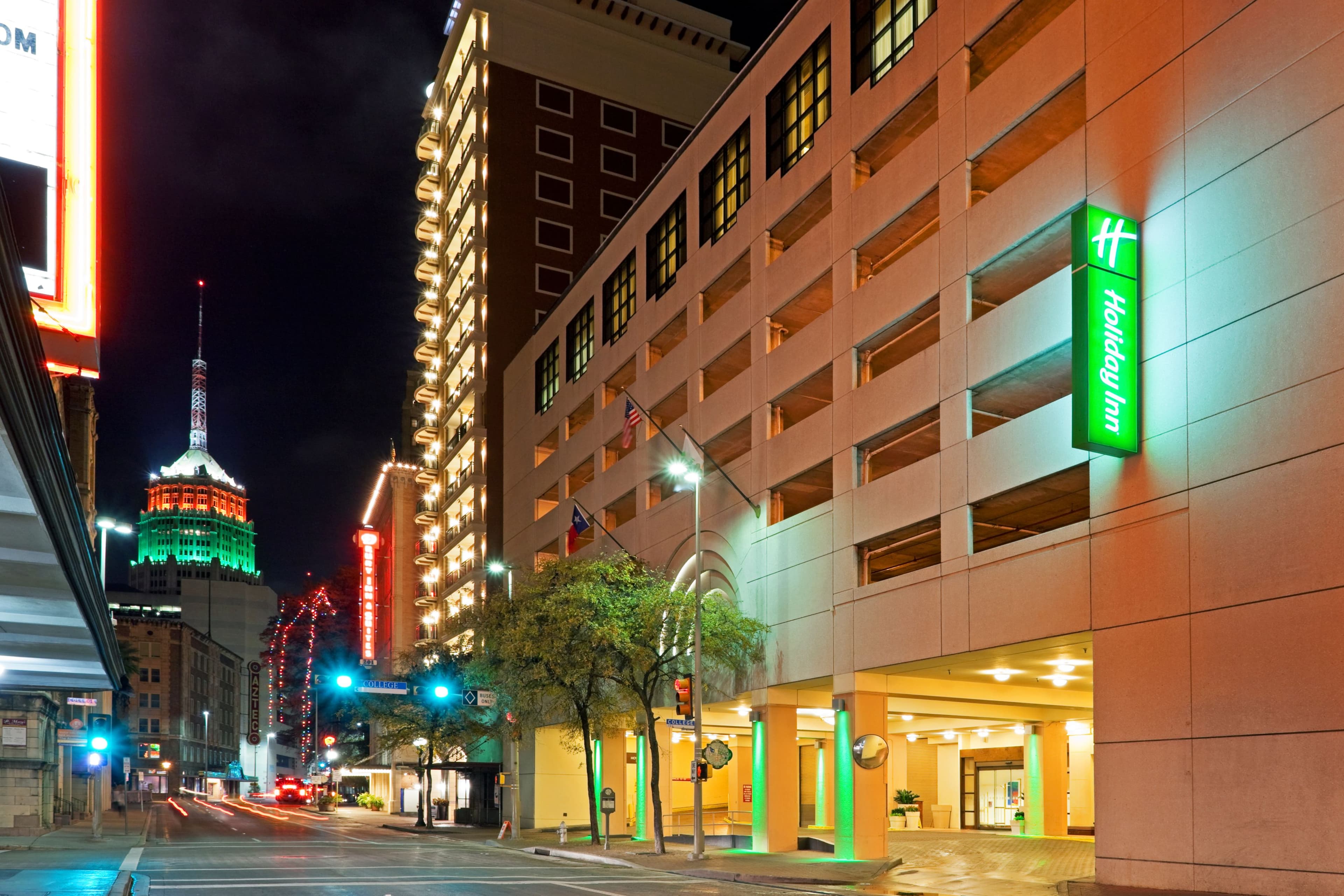 Holiday Inn San Antonio-Riverwalk - Image 1
