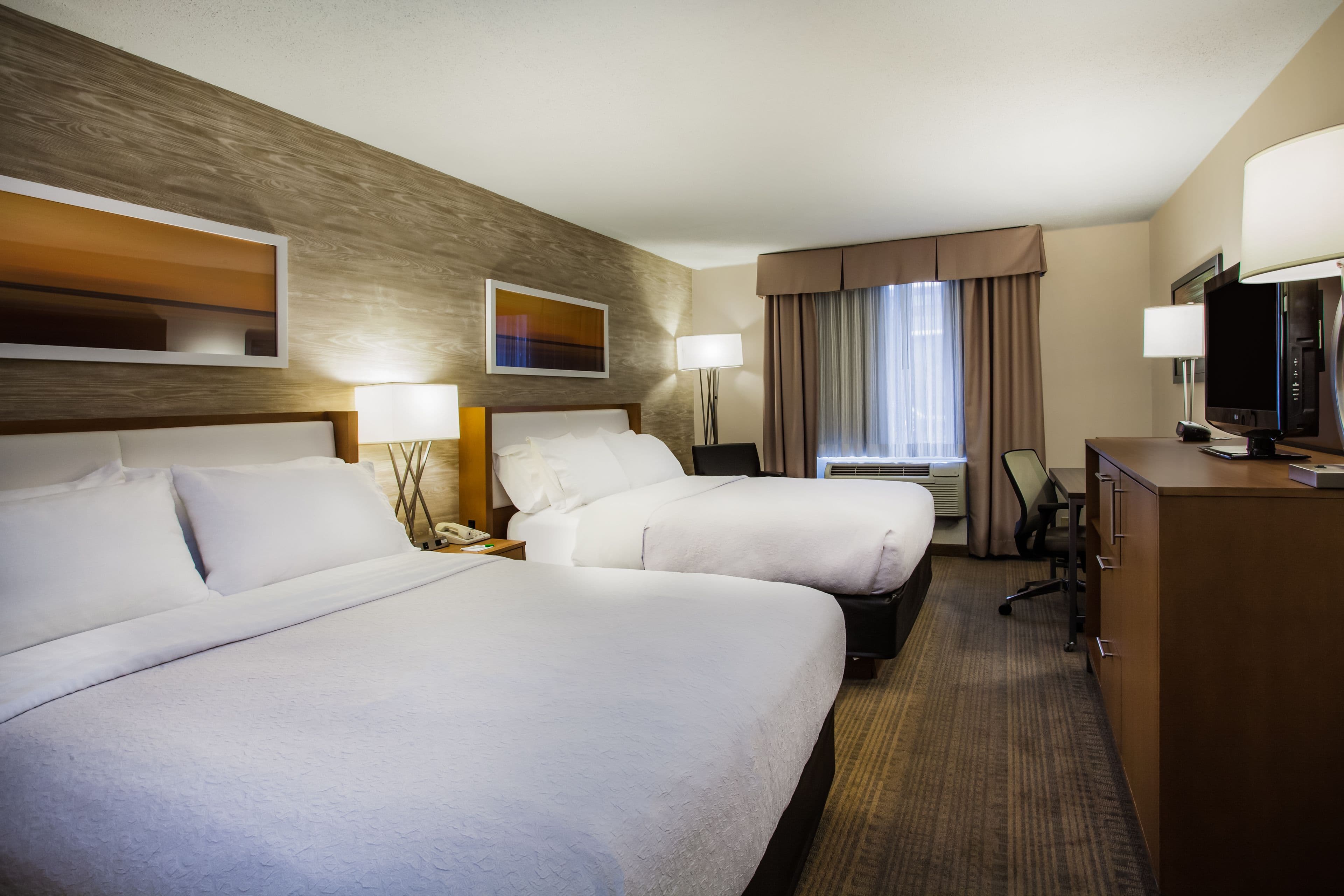 Holiday Inn Saratoga Springs — 24
