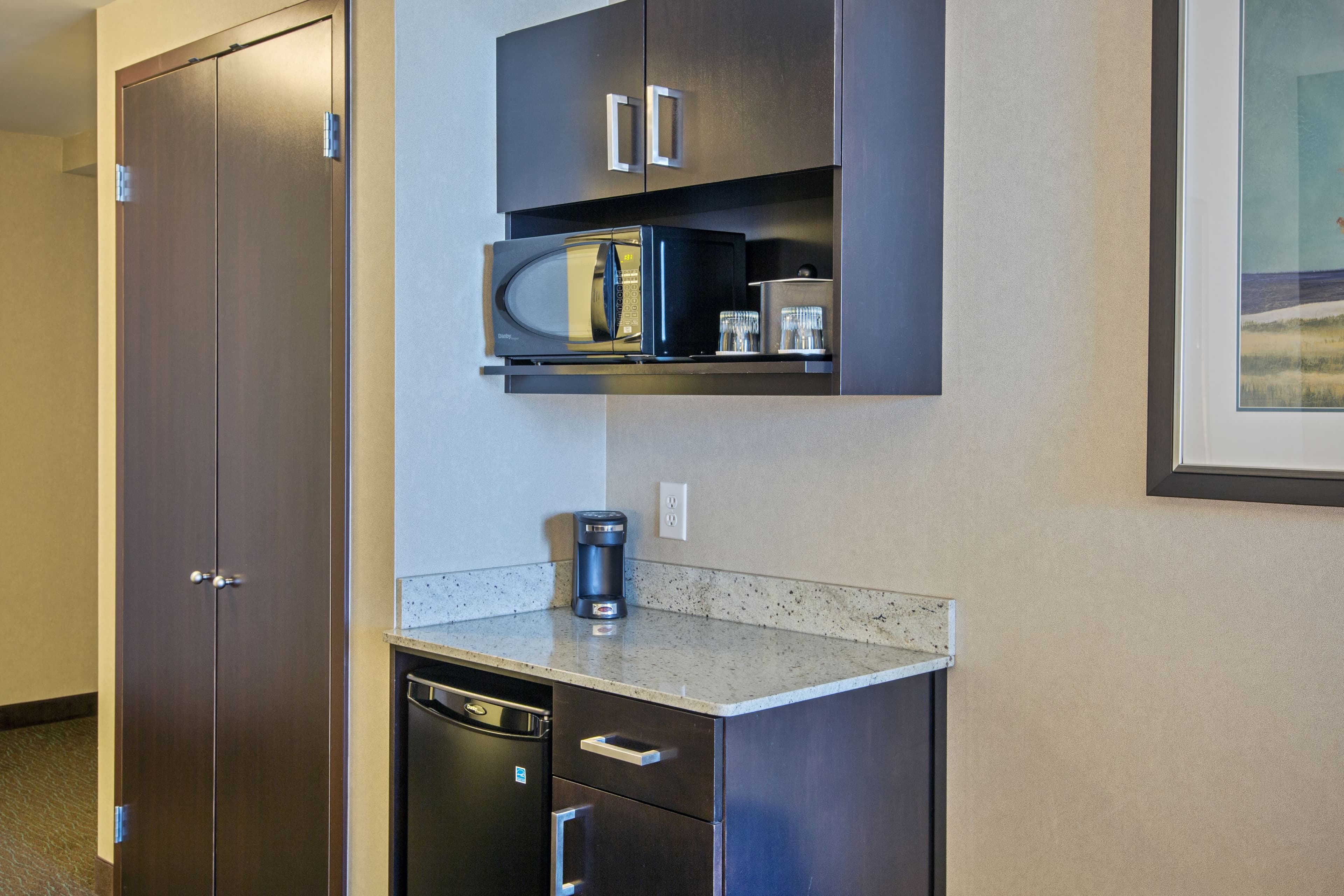 Holiday Inn Saskatoon Downtown - Image 3
