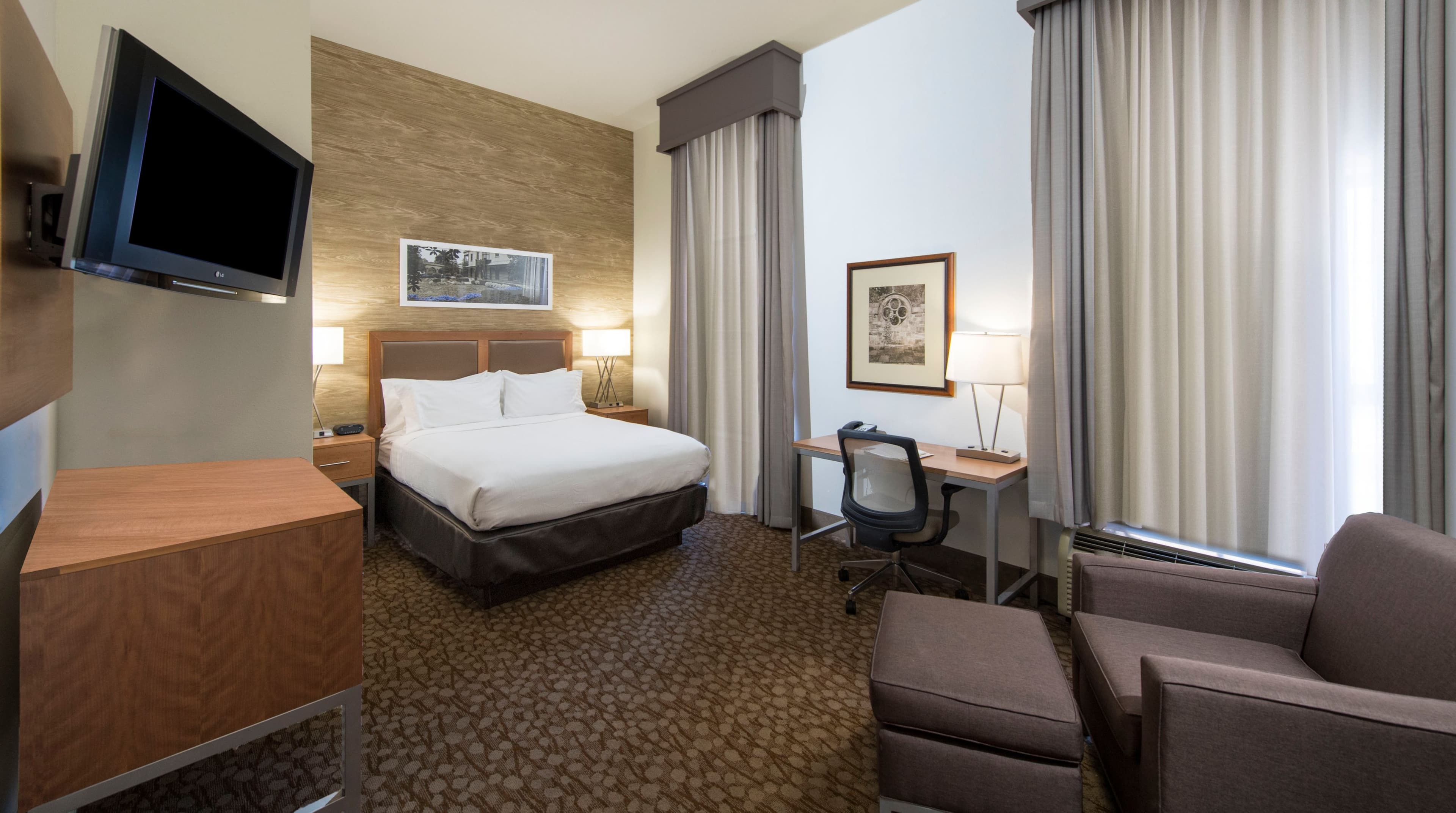 Holiday Inn Savannah Historic District — 22