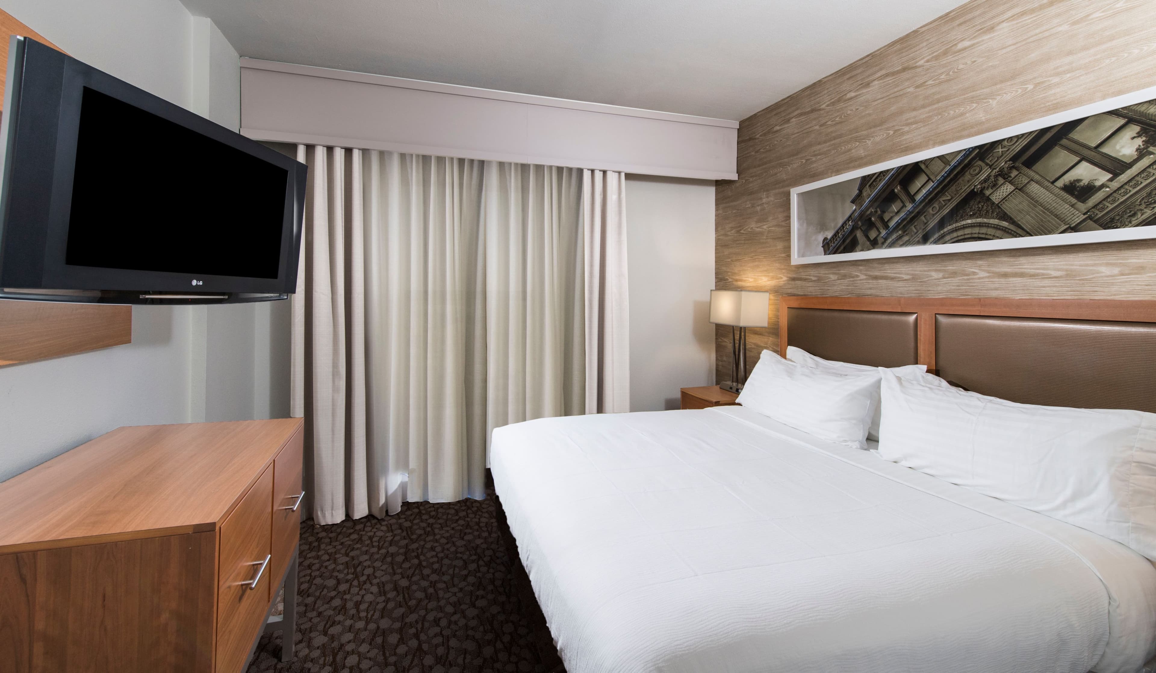 Holiday Inn Savannah Historic District — 7
