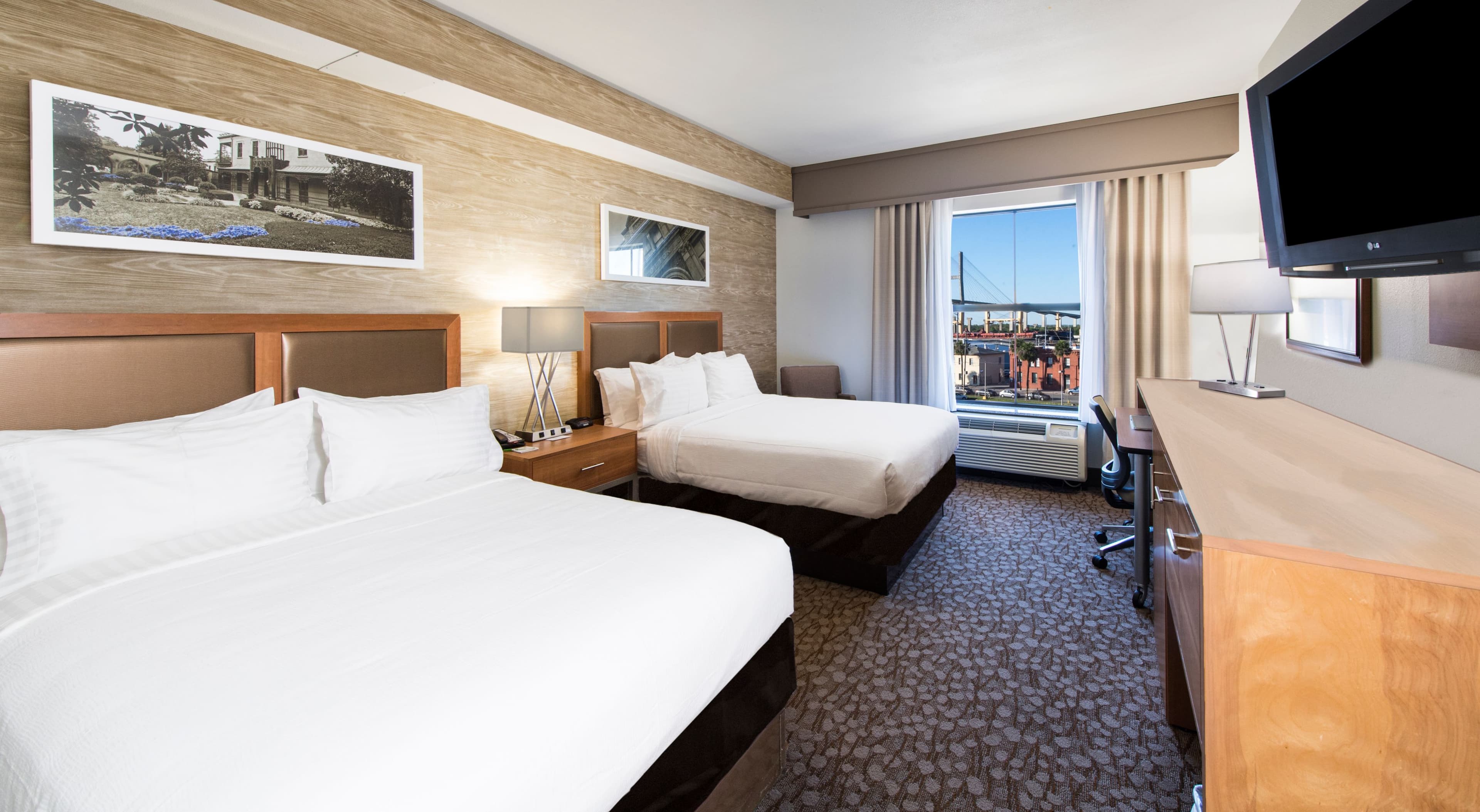 Holiday Inn Savannah Historic District — 25