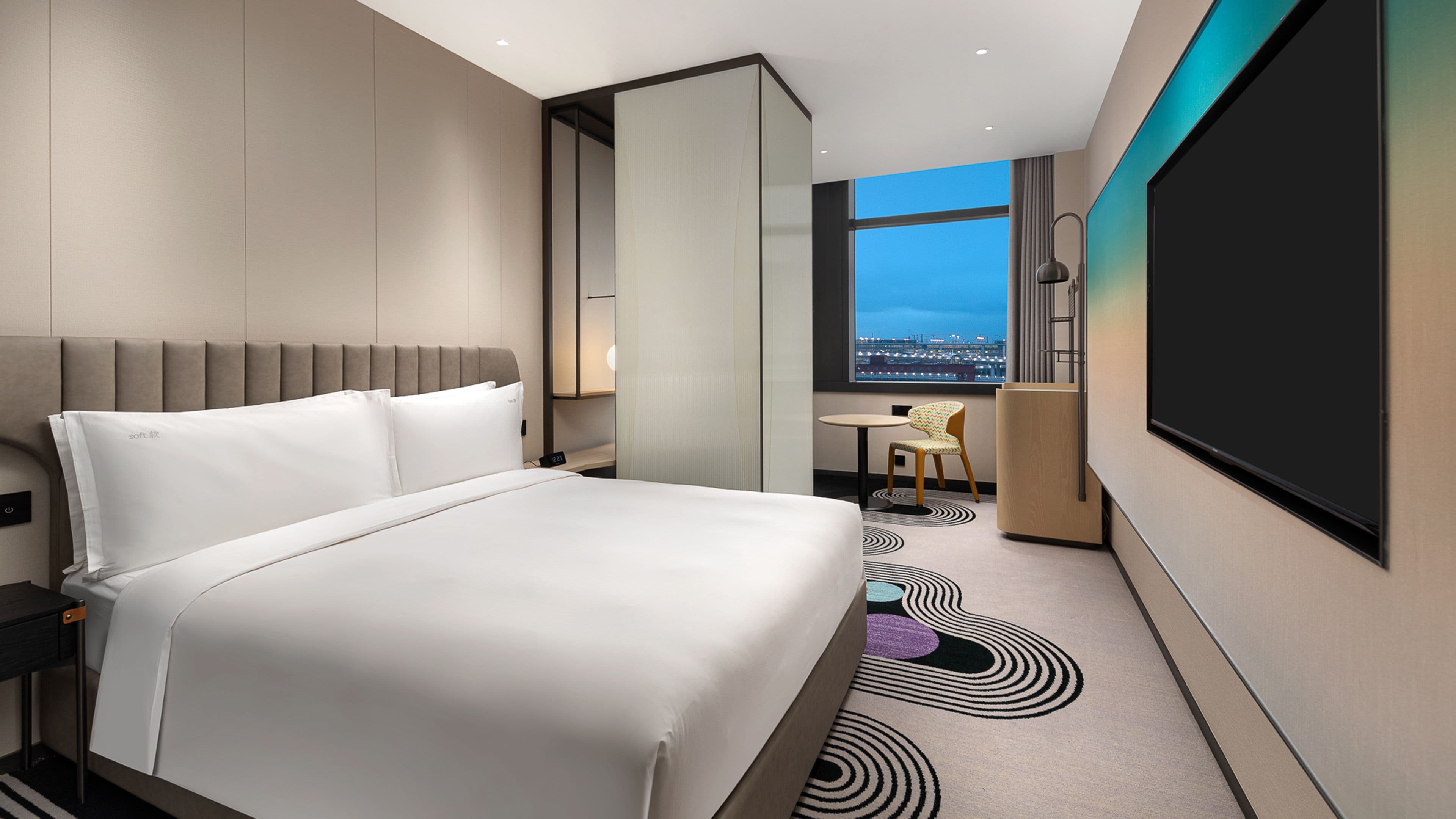 Holiday Inn Shanghai Pudong Airport — 11