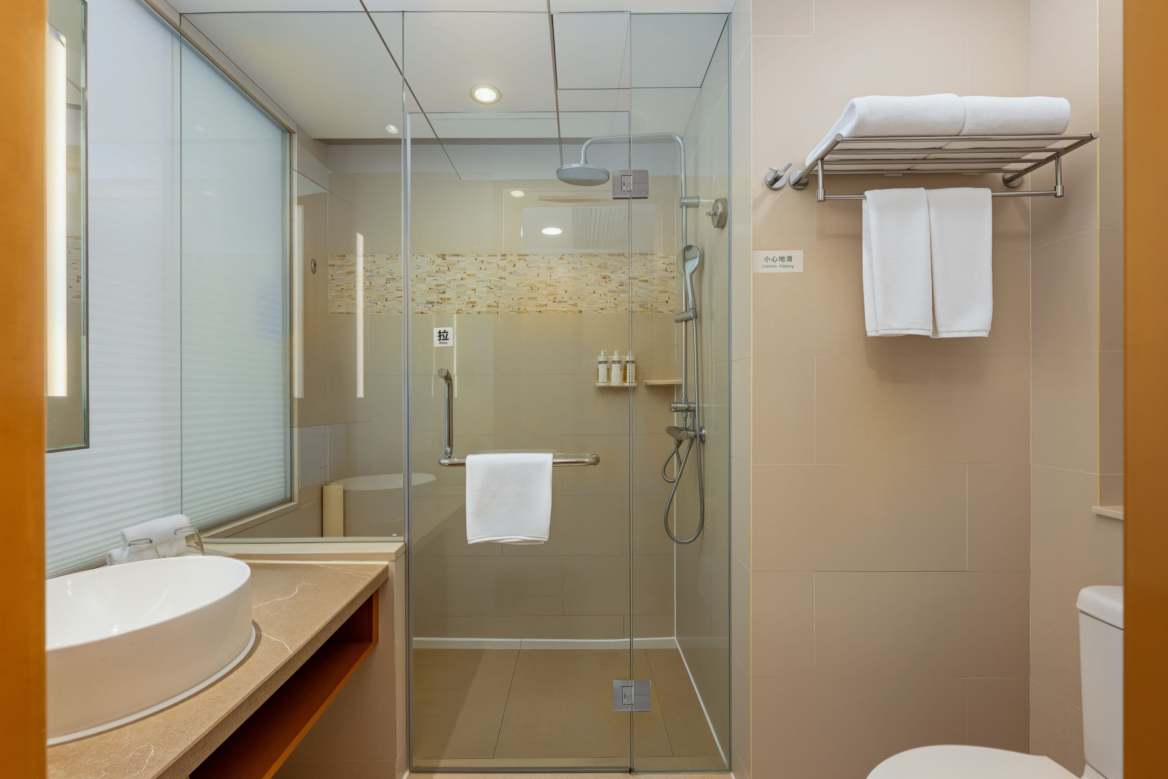 Standard Room - Image 5