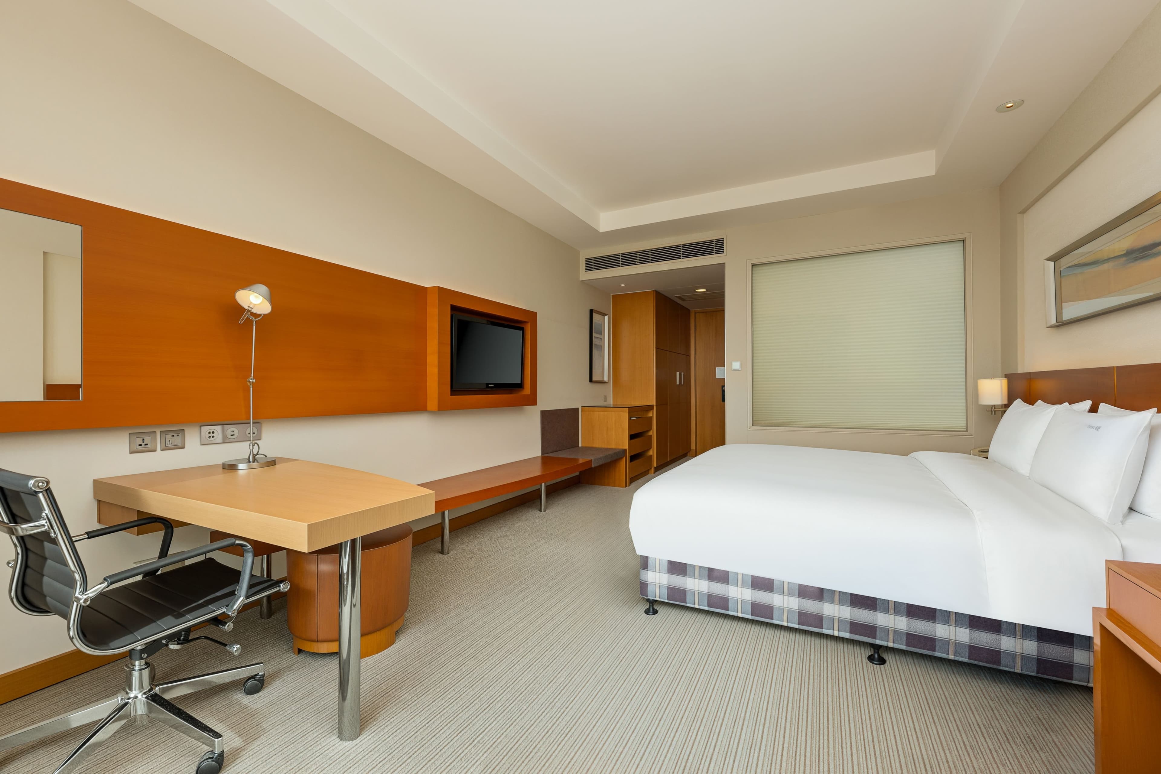 Holiday Inn Shanghai Pudong Kangqiao - Image 3