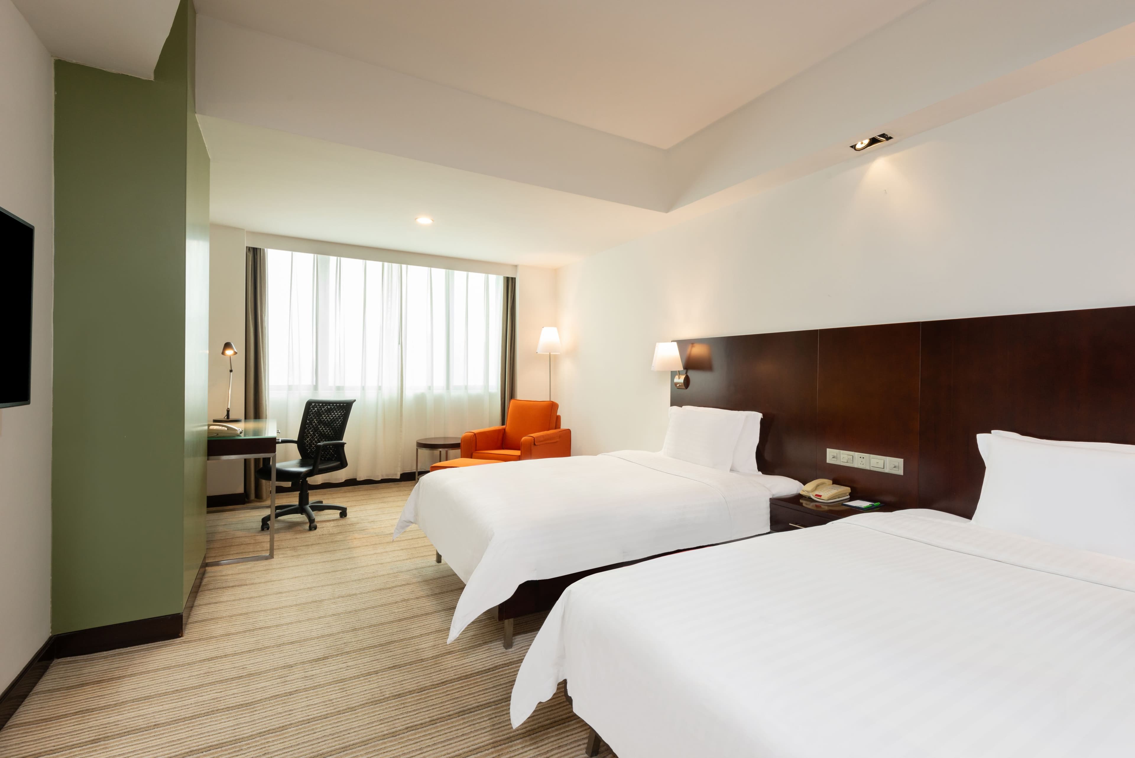 Holiday Inn Shanghai Vista - Image 5