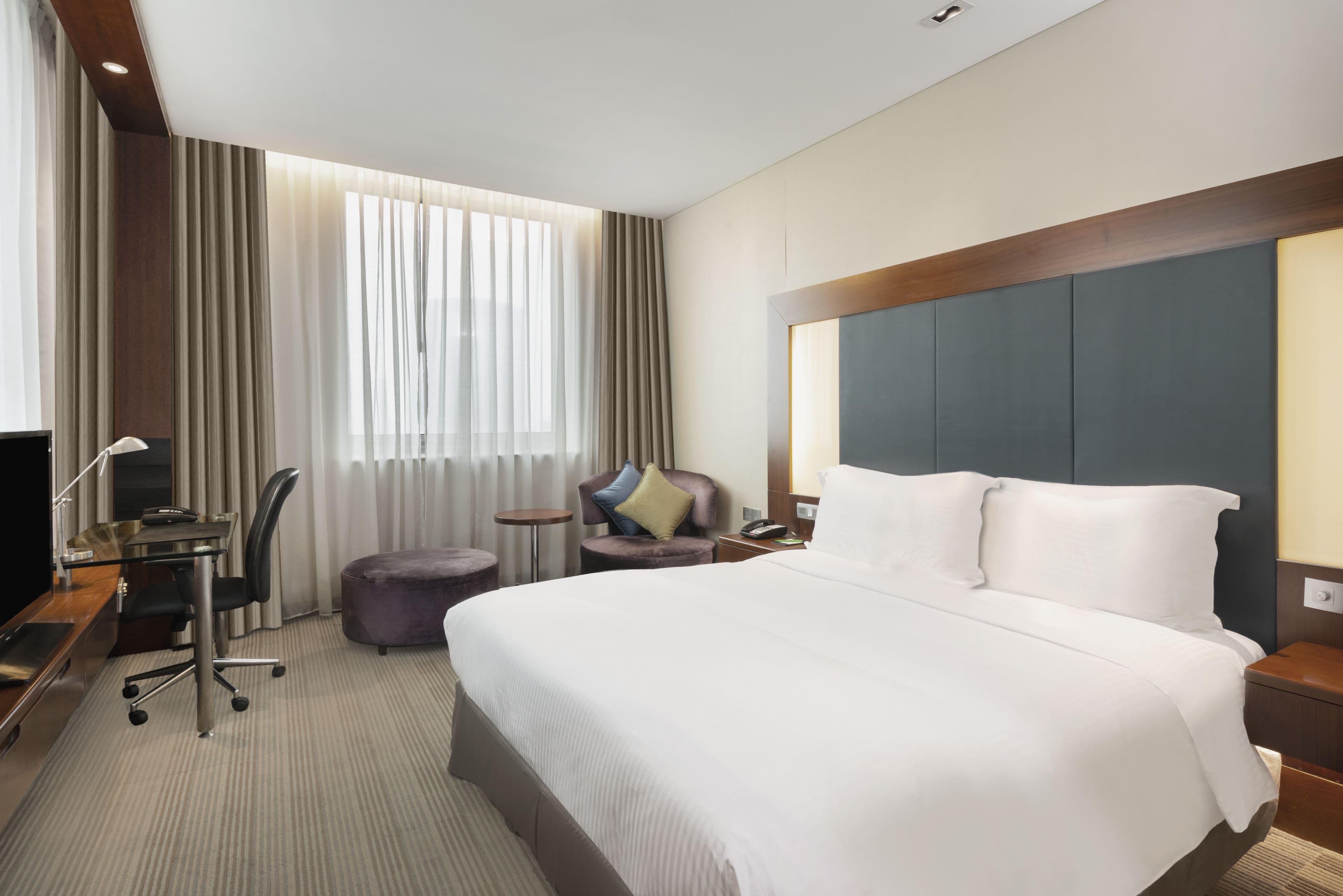 Holiday Inn Shanghai Pudong - Image 3