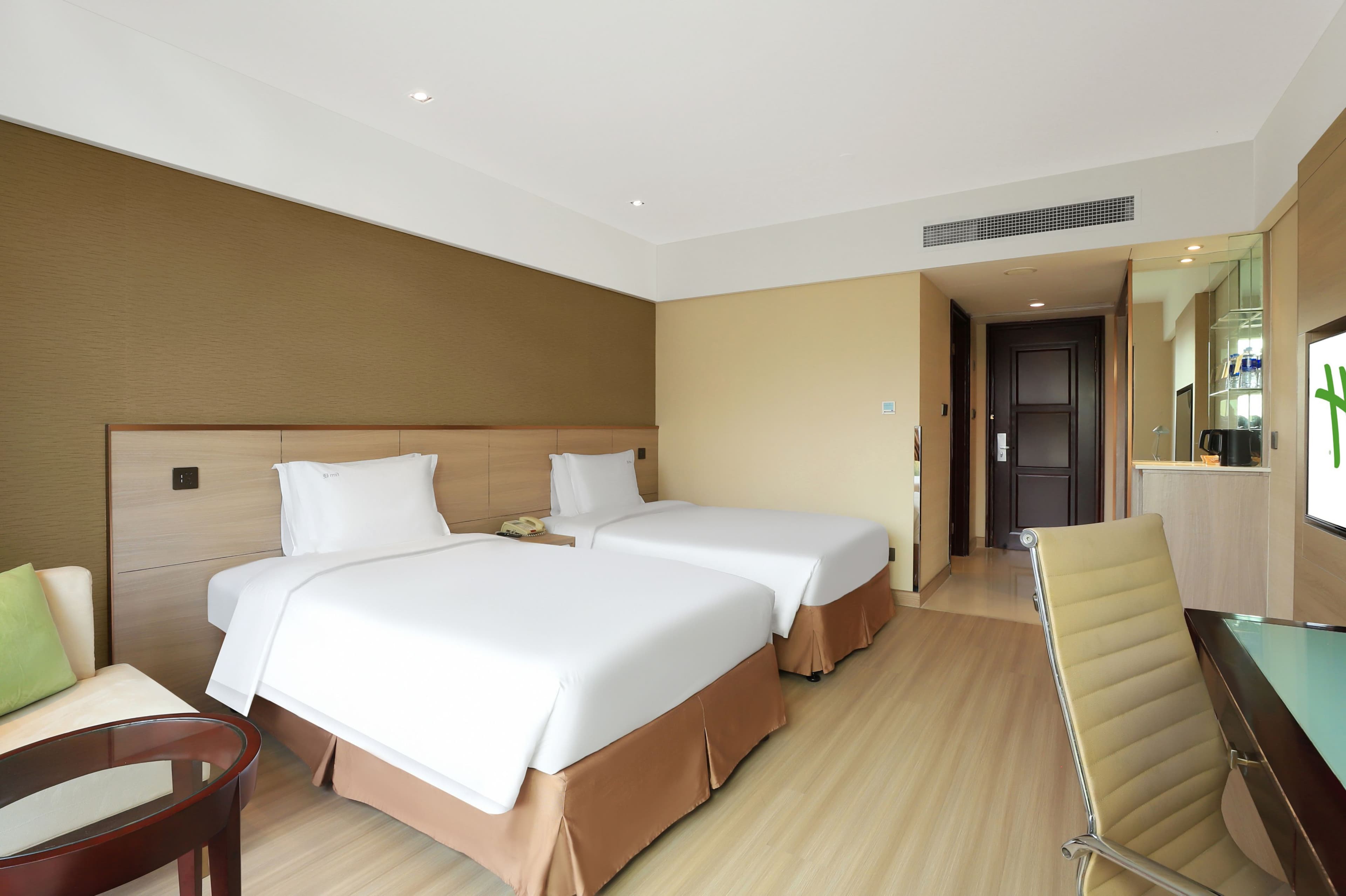 Holiday Inn Shanghai Pudong Nanpu — 8