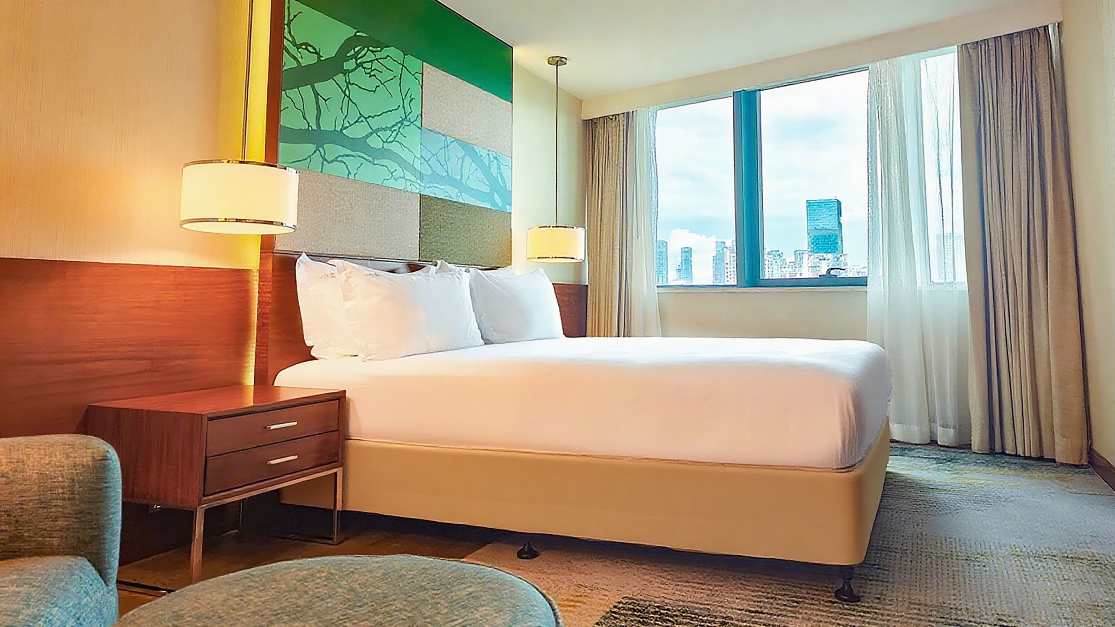 Holiday Inn Shenzhen Donghua — 8