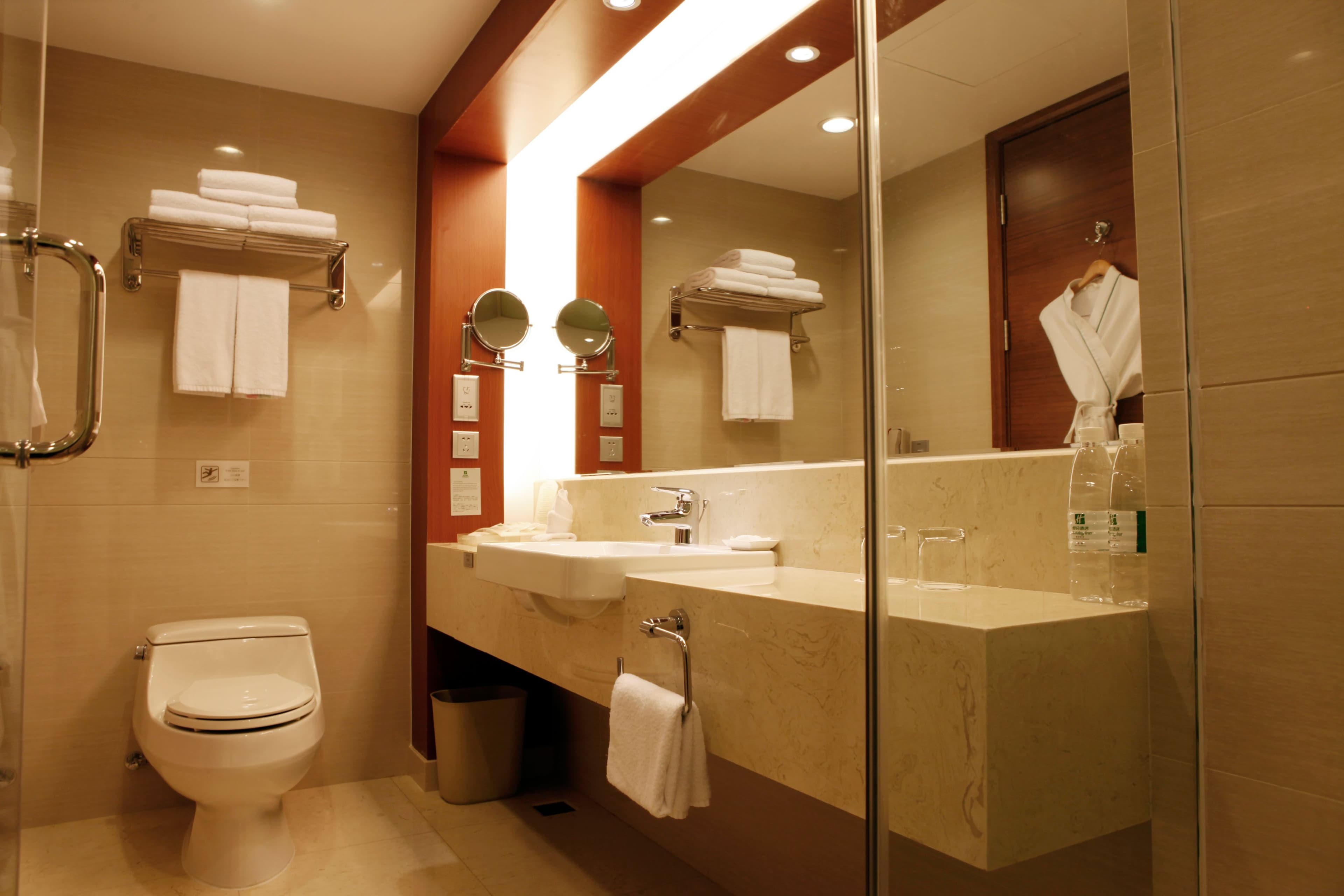 Holiday Inn Shenzhen Donghua - Image 4