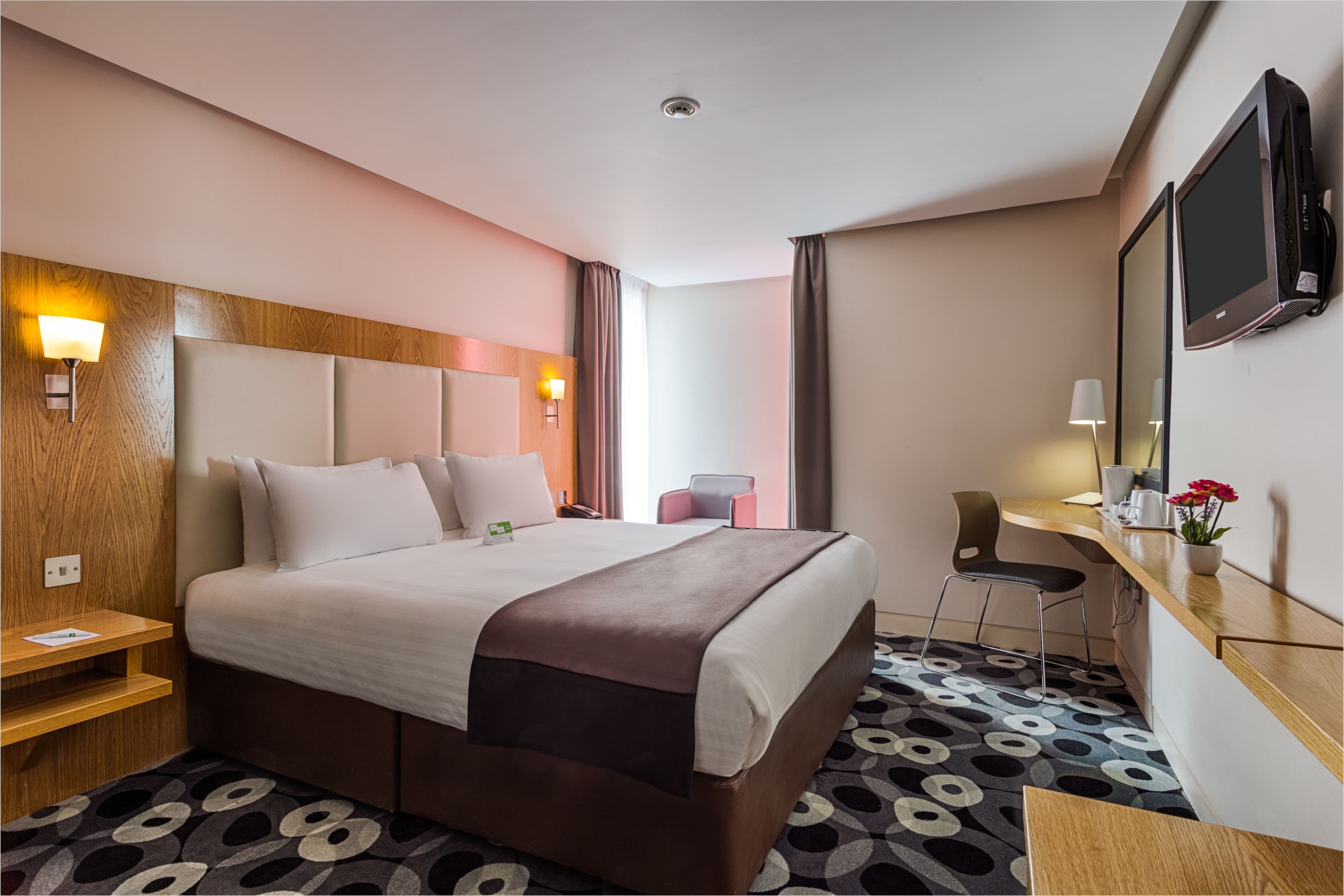 Holiday Inn Sittingbourne — 8