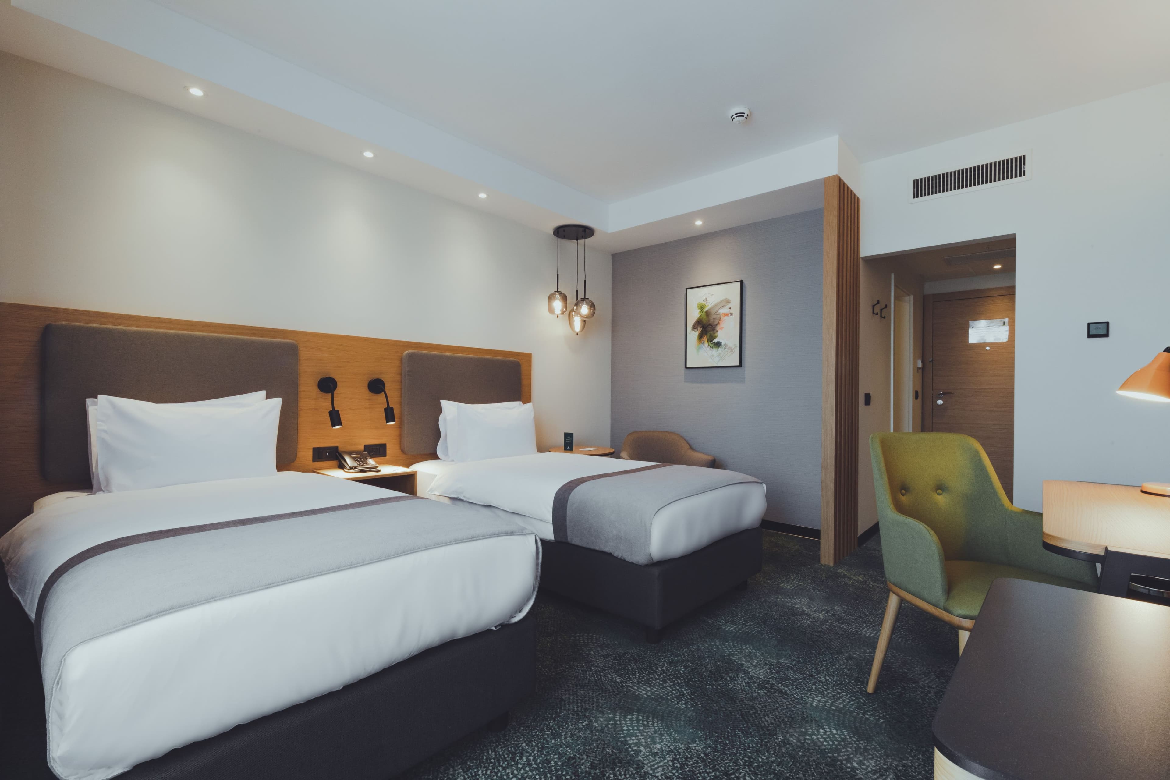 Holiday Inn Skopje — 6