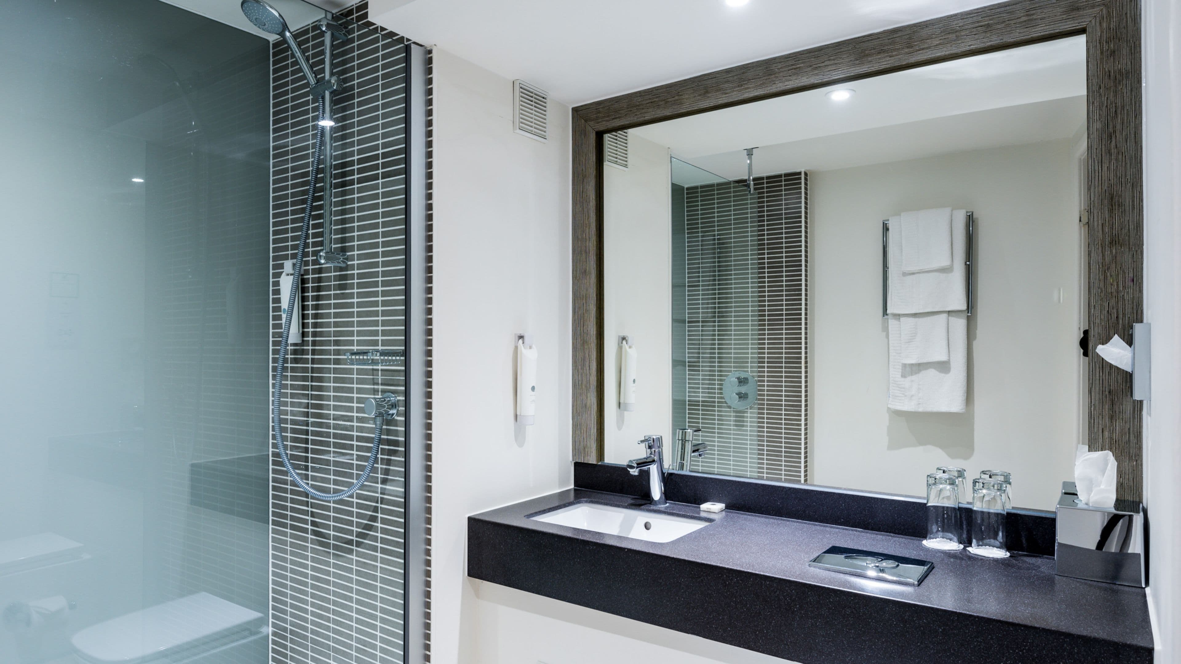 Standard Room - Image 3