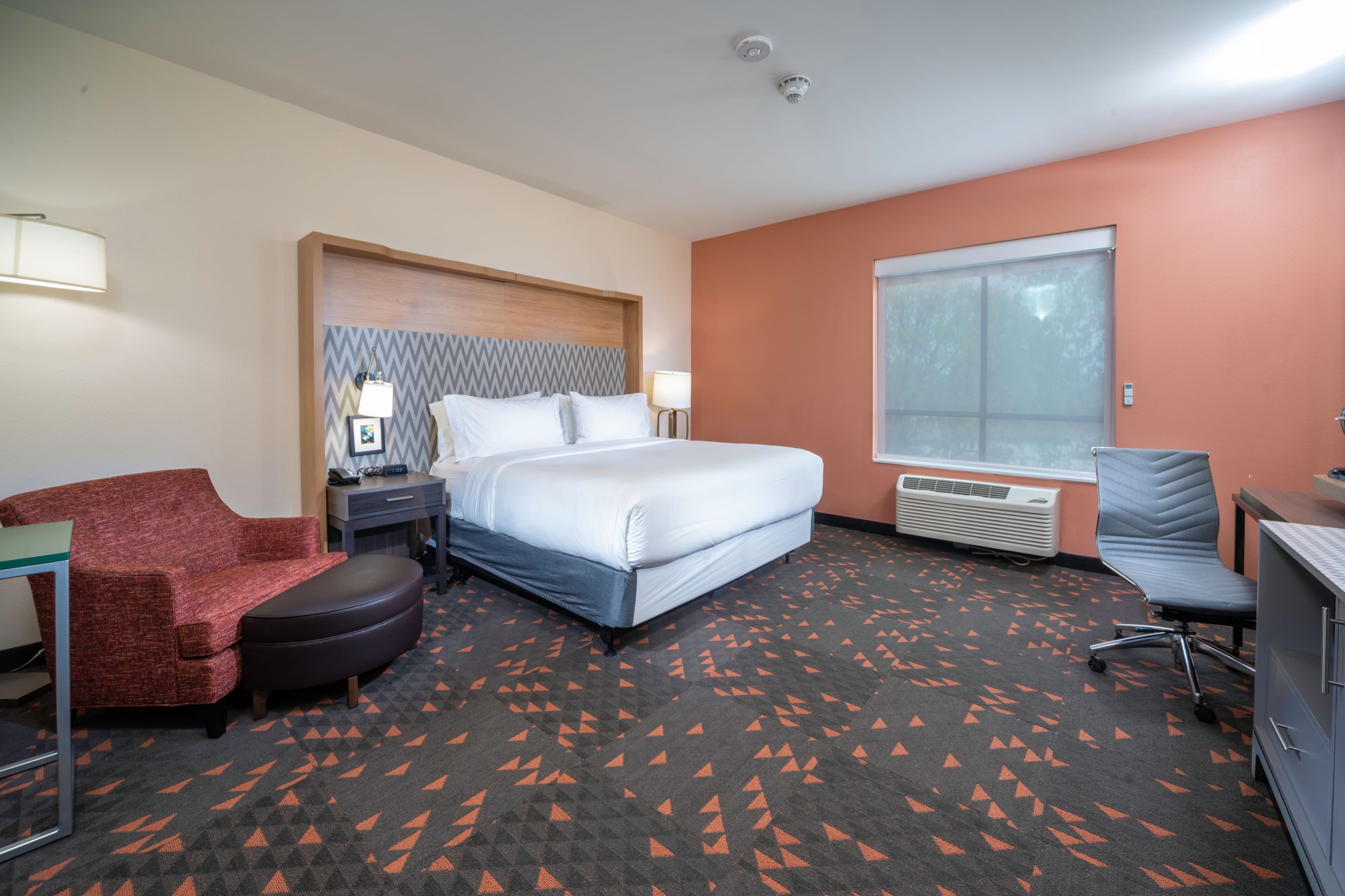 Holiday Inn St. Louis - Creve Coeur - Image 4