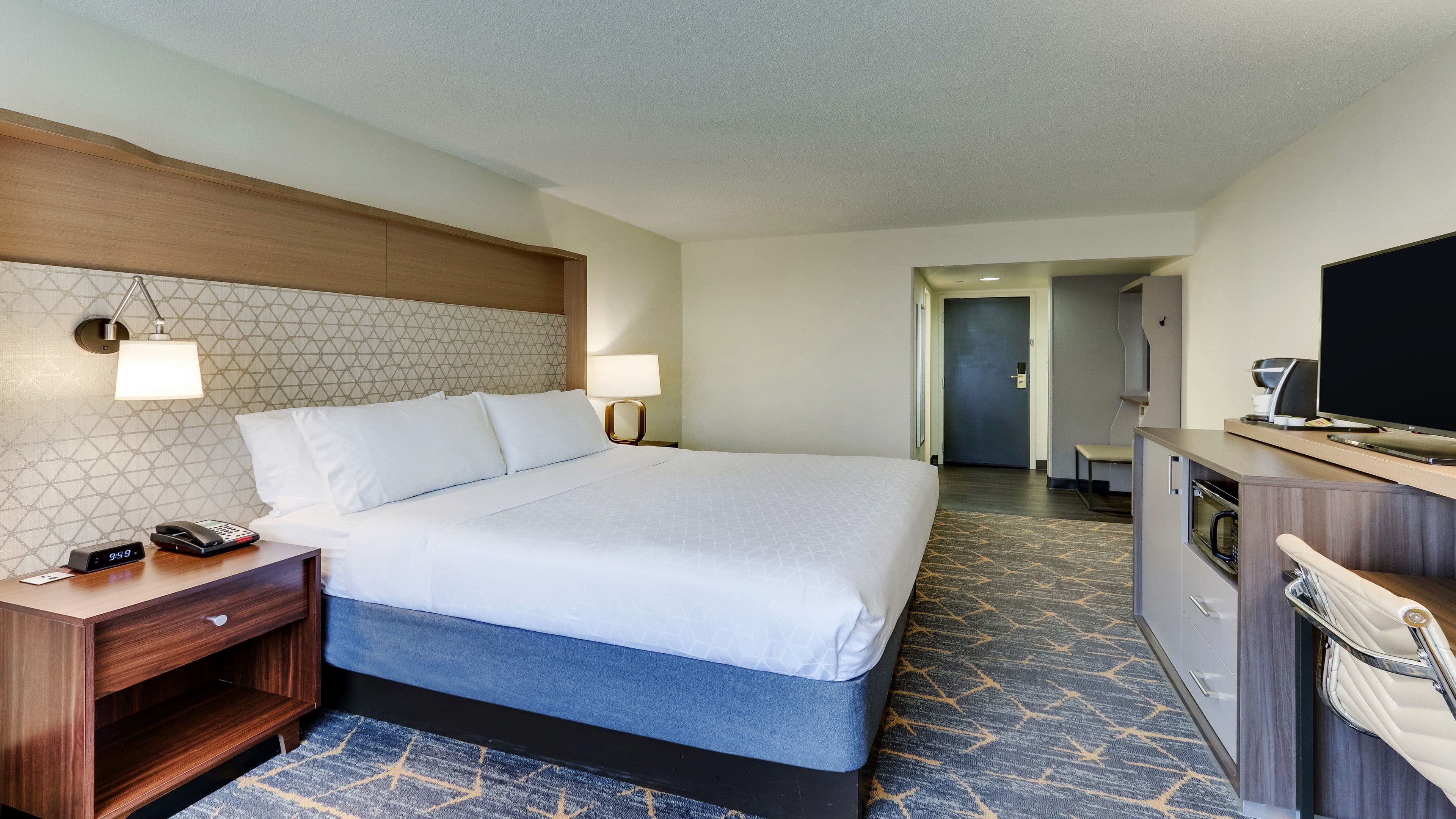 Holiday Inn Staunton Conference Center - Image 5