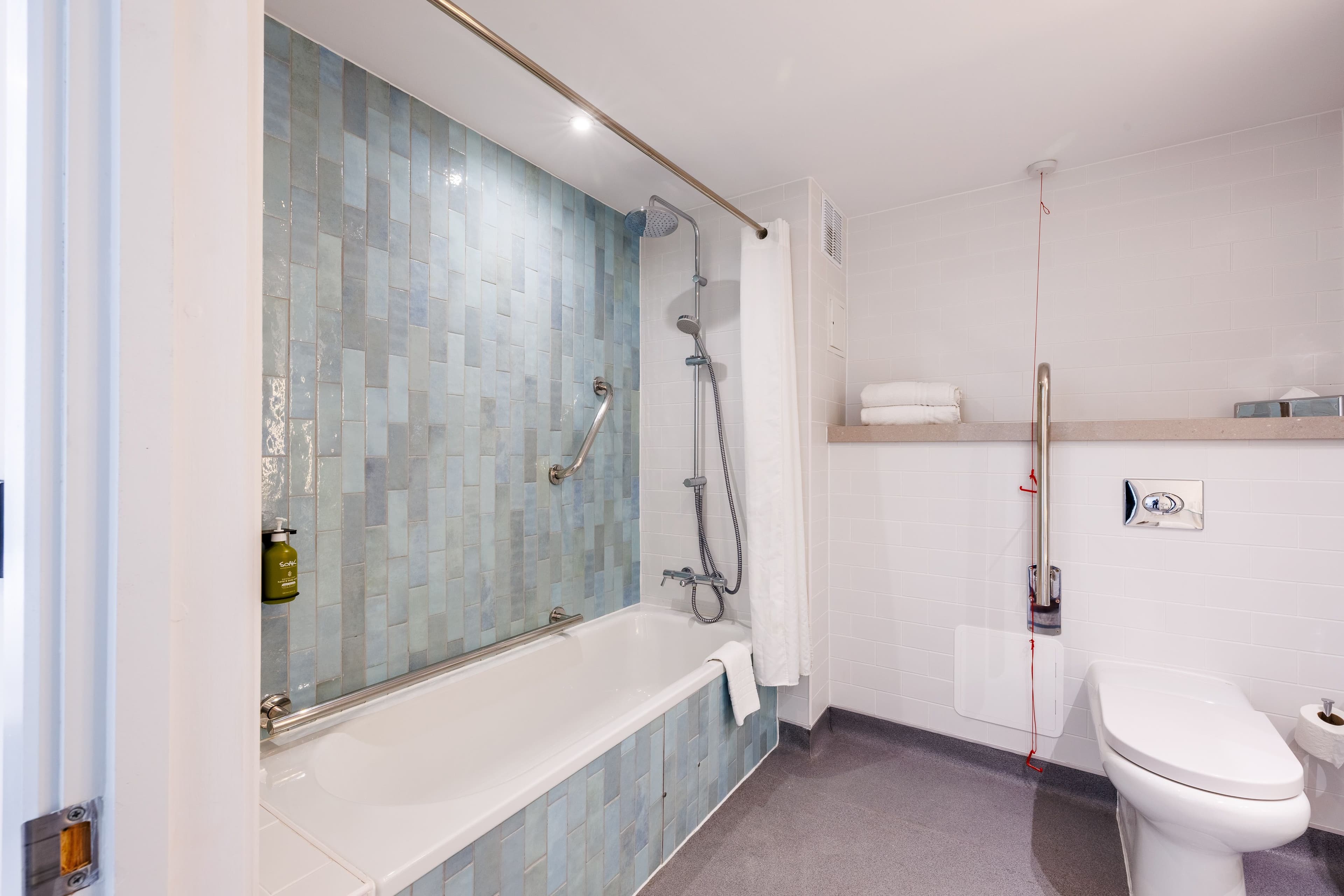 Holiday Inn Stevenage — 11