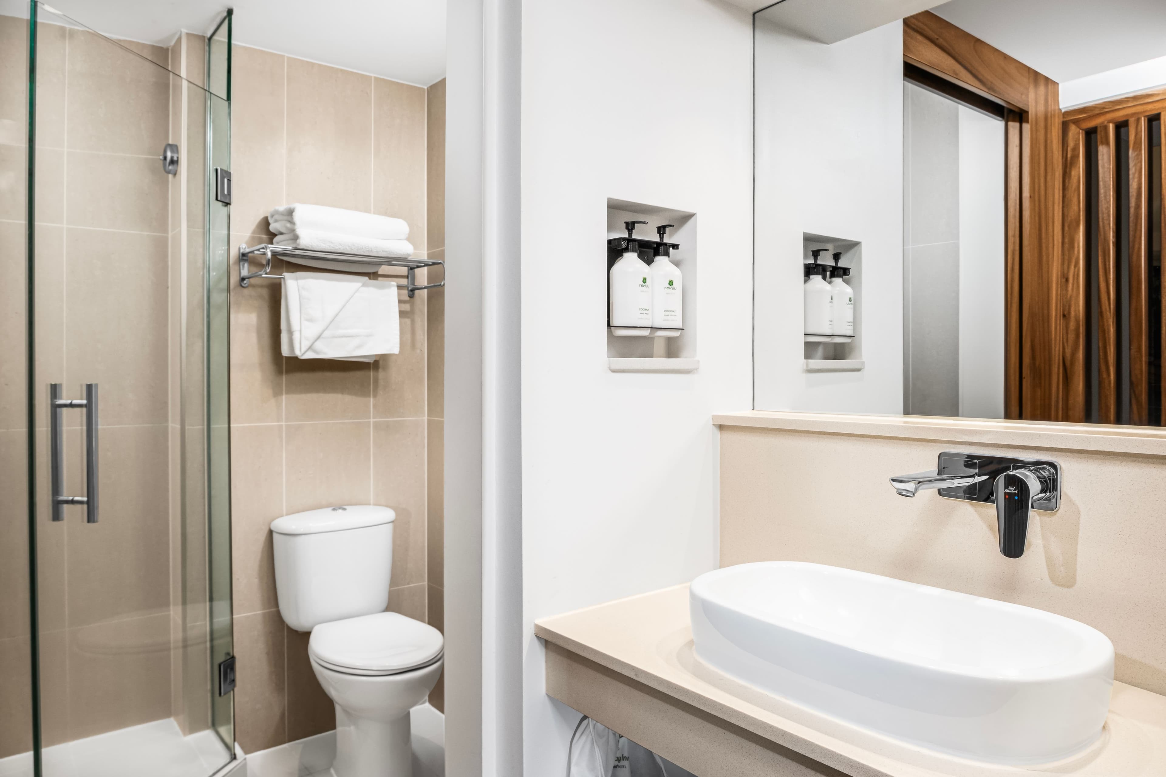 Holiday Inn Suva - Image 5