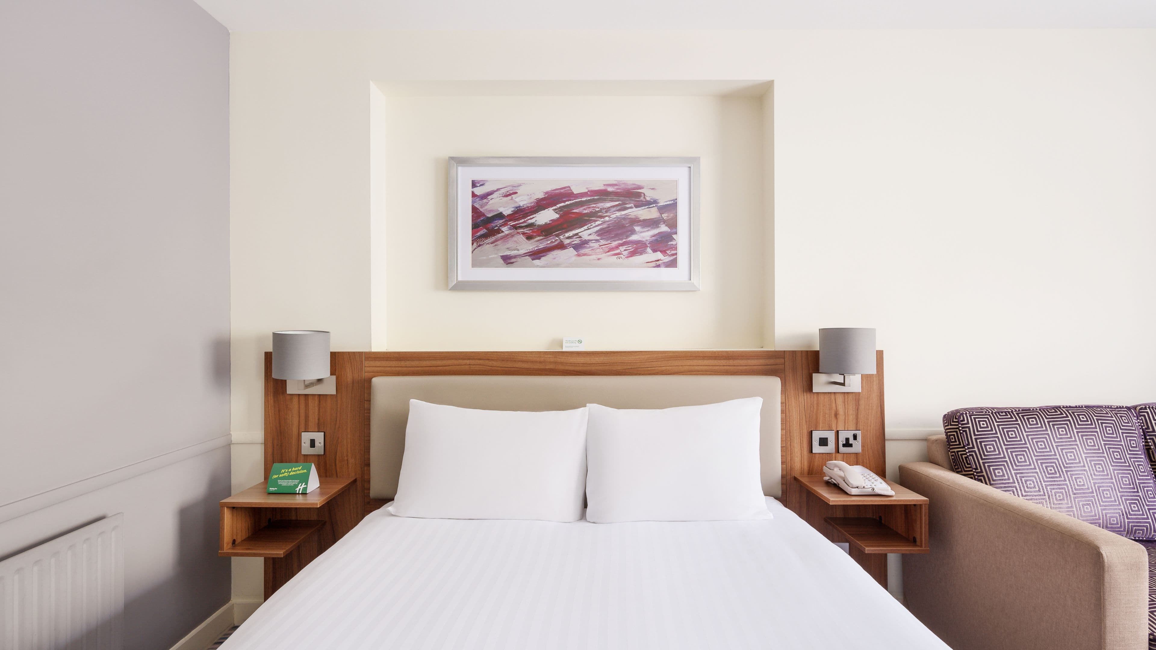 Holiday Inn Swindon - Image 4