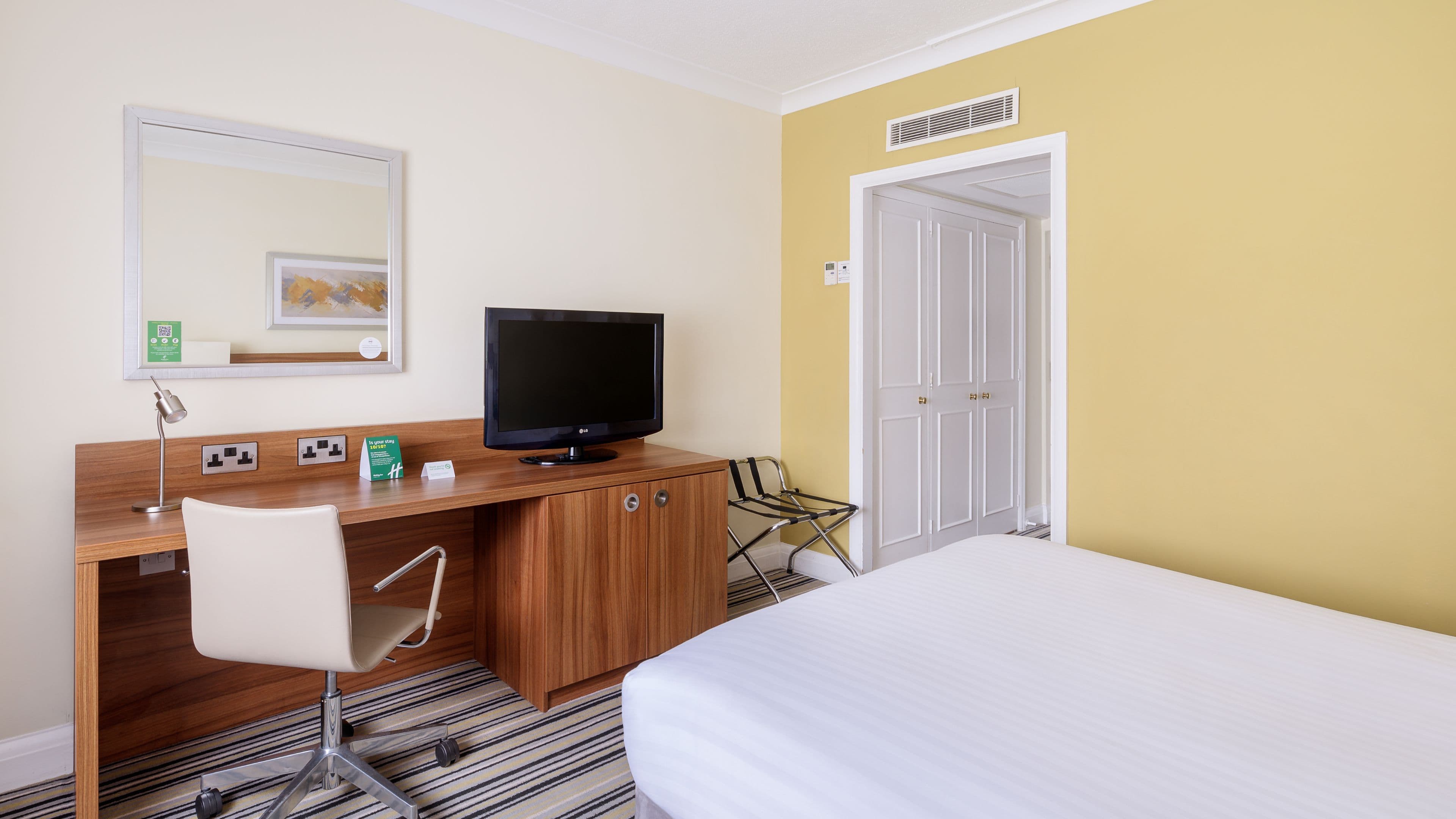 Holiday Inn Swindon — 13