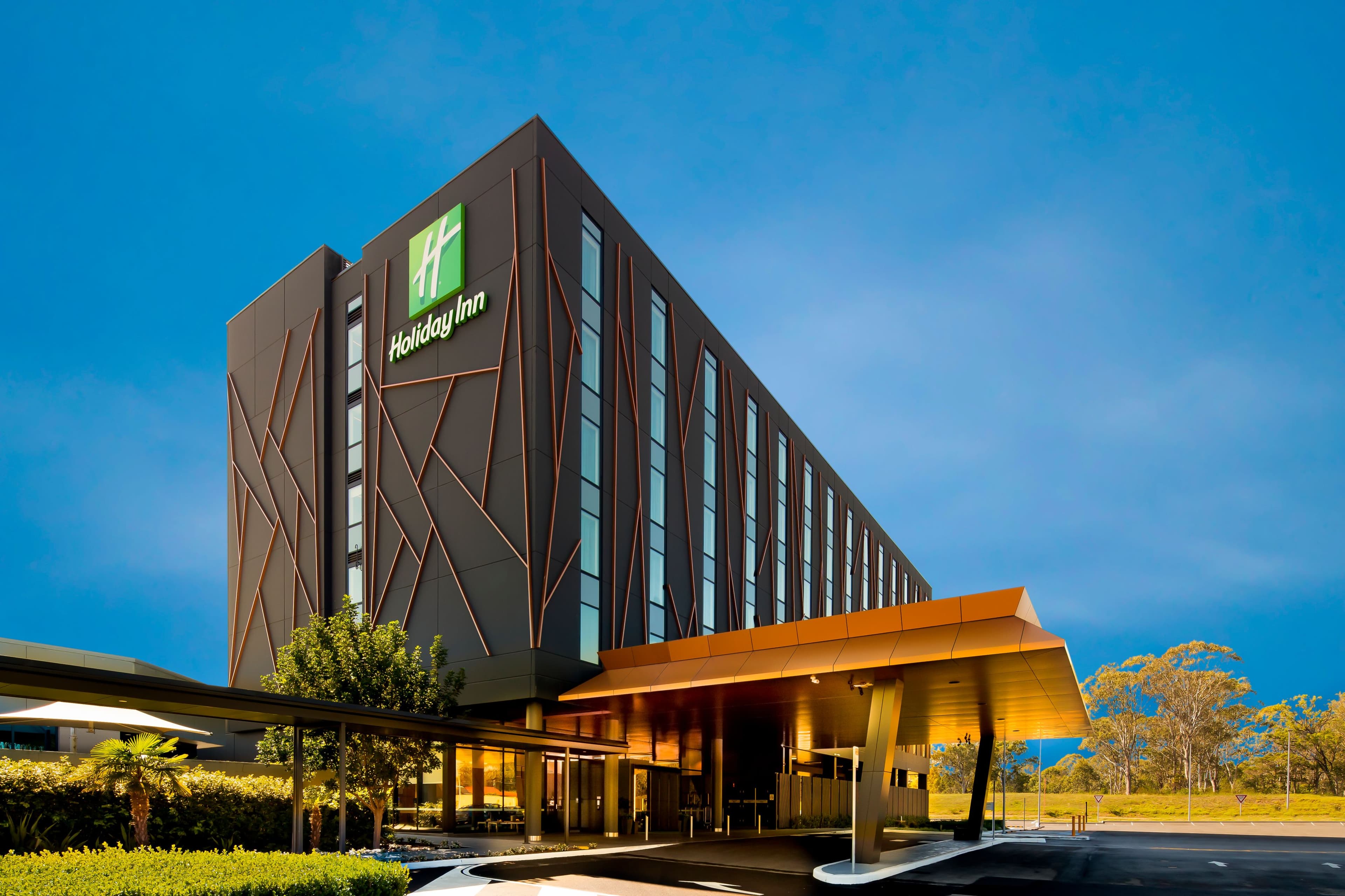 Holiday Inn Sydney St Marys - Image 1