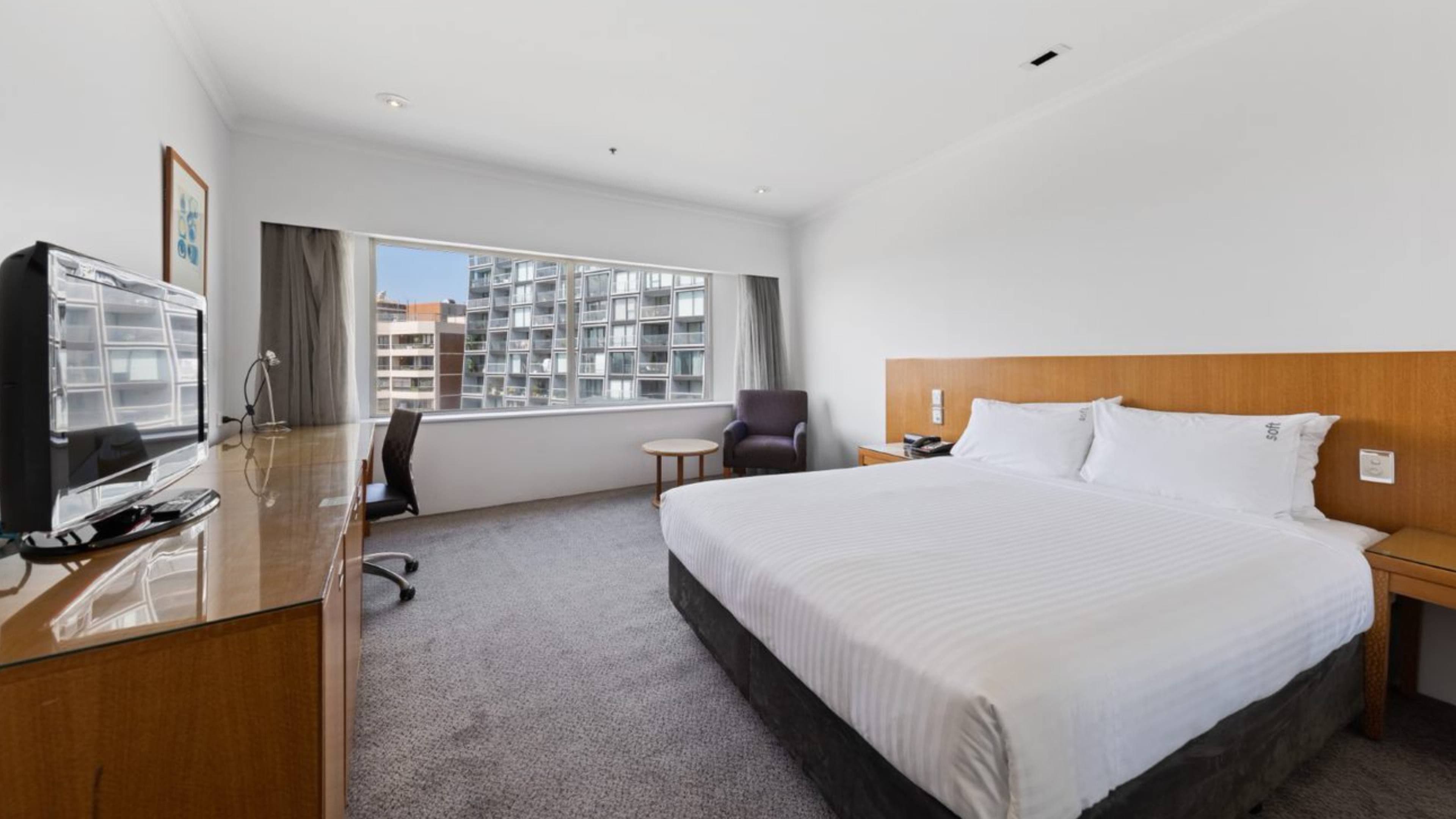 Holiday Inn Sydney - Potts Point - Image 4