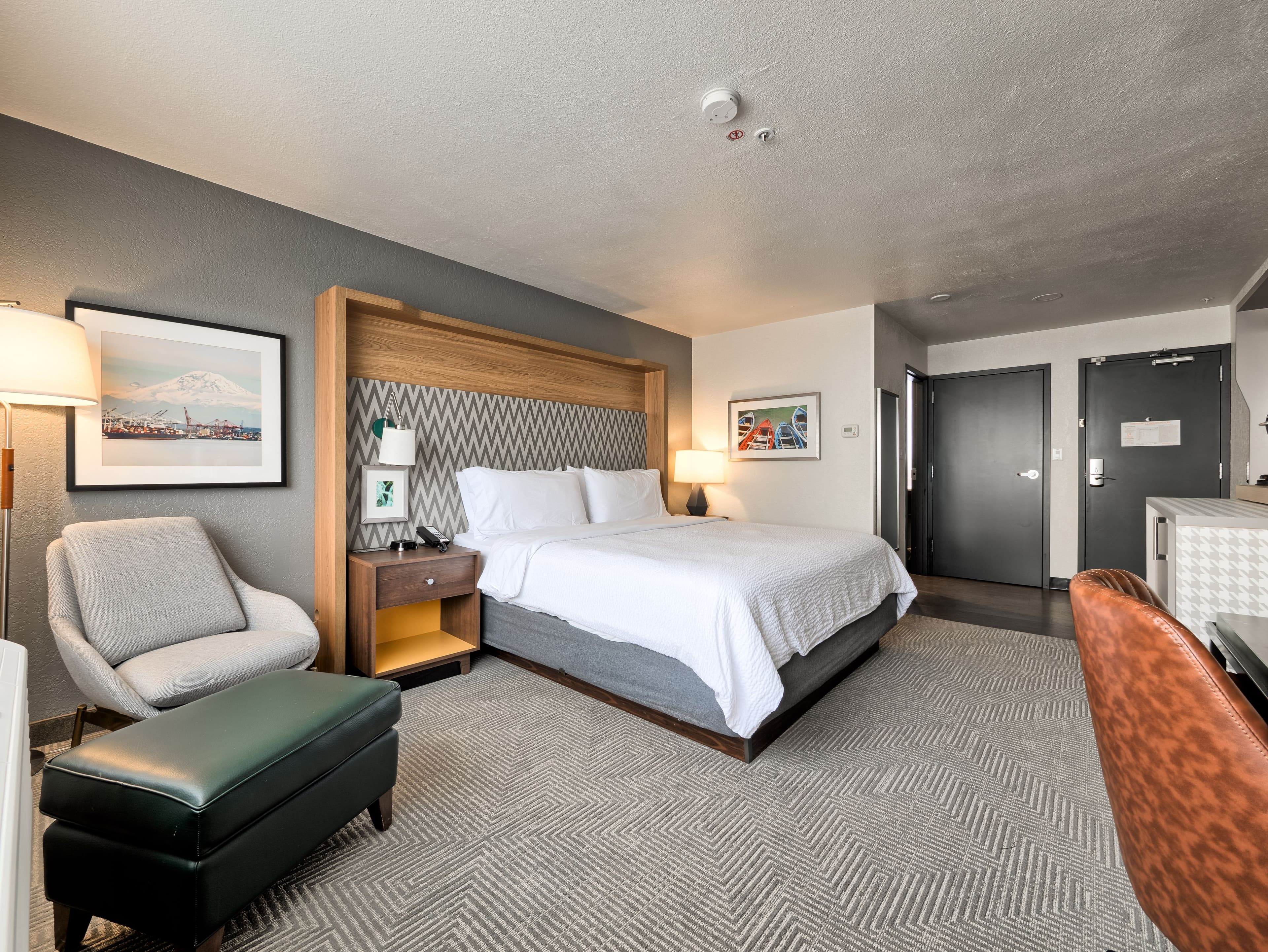 Holiday Inn Tacoma Mall - Image 4