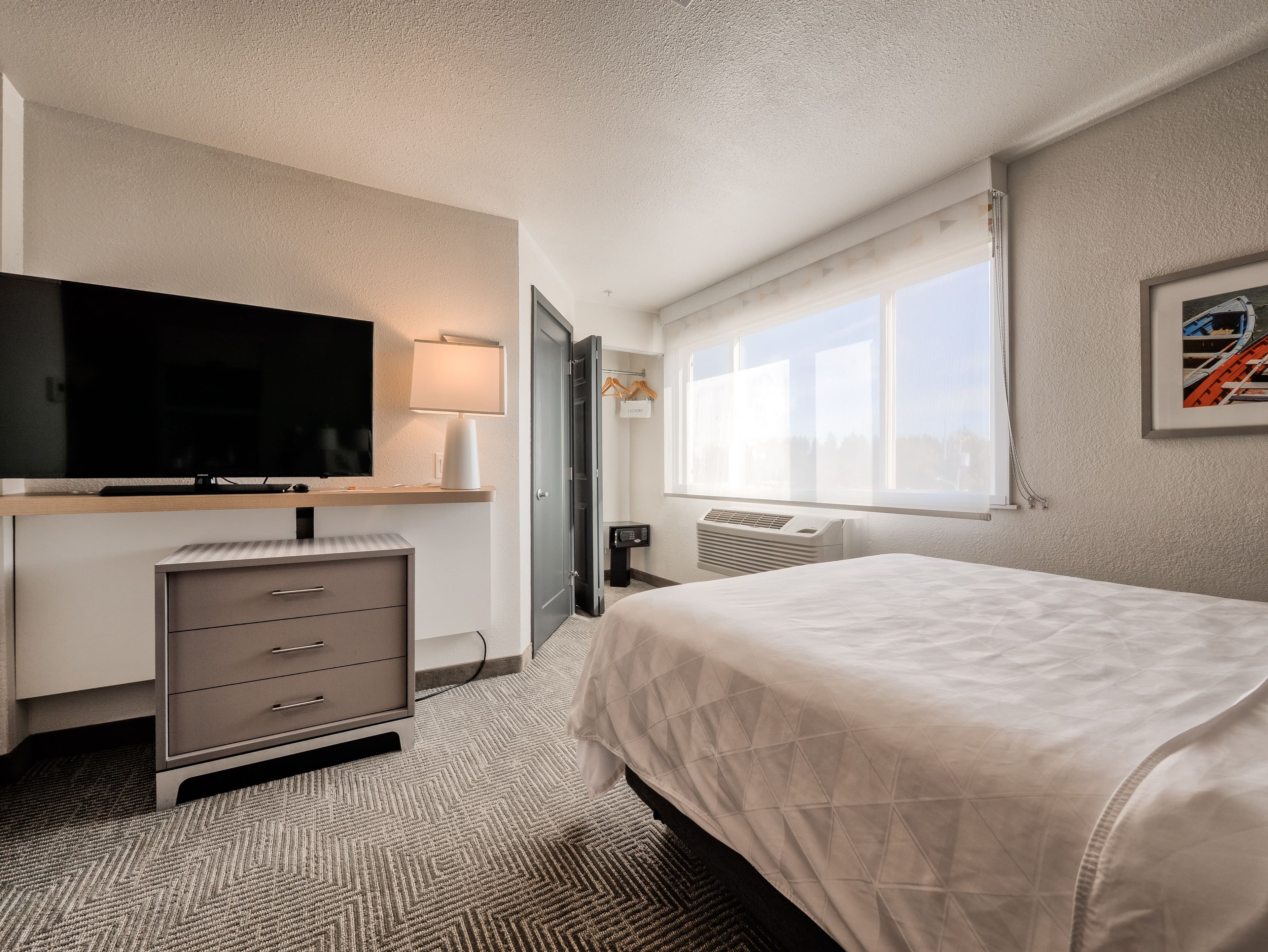 Holiday Inn Tacoma Mall — 7