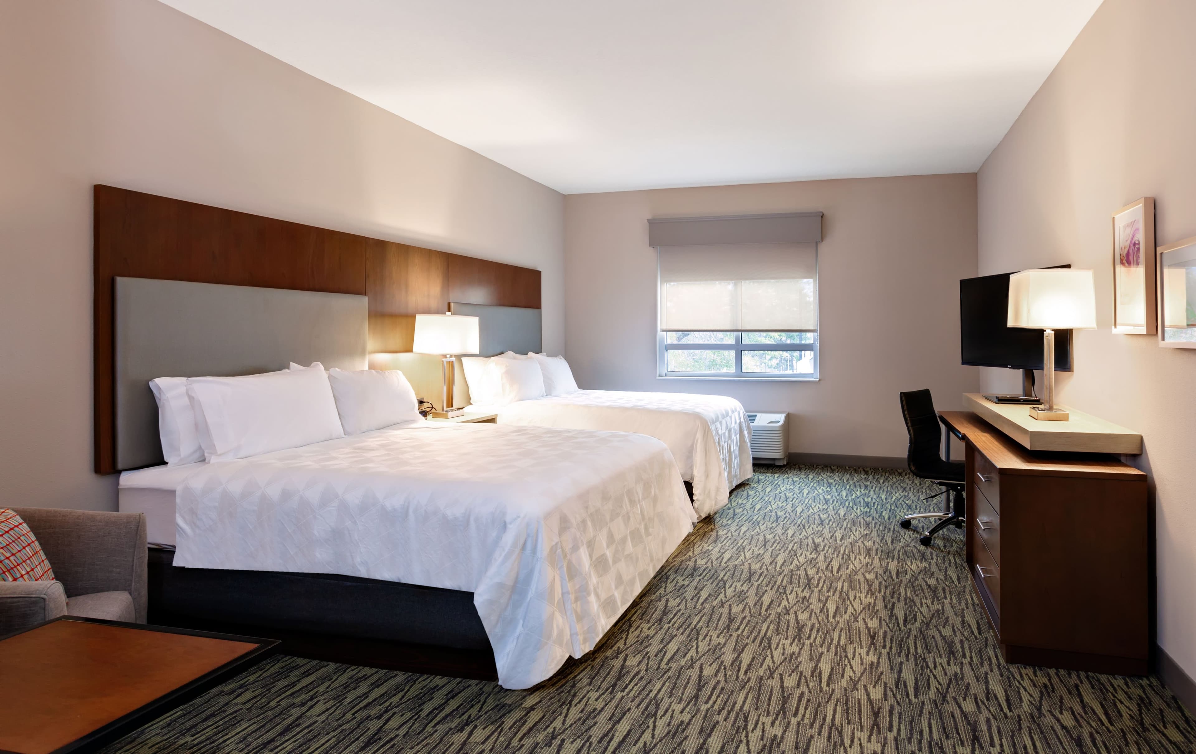 Holiday Inn Tallahassee E Capitol - Univ — 37