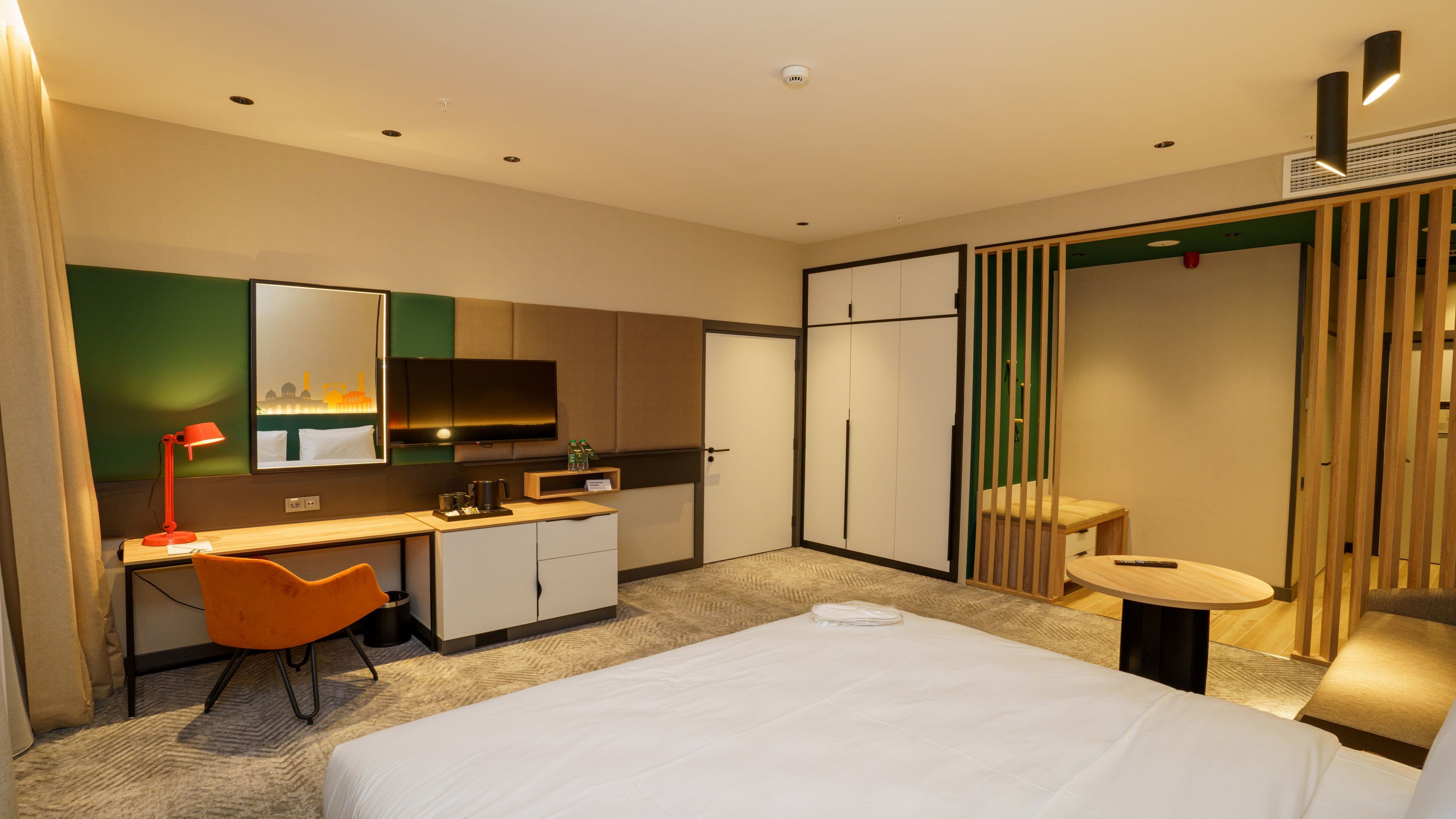 Holiday Inn Tashkent City — 35