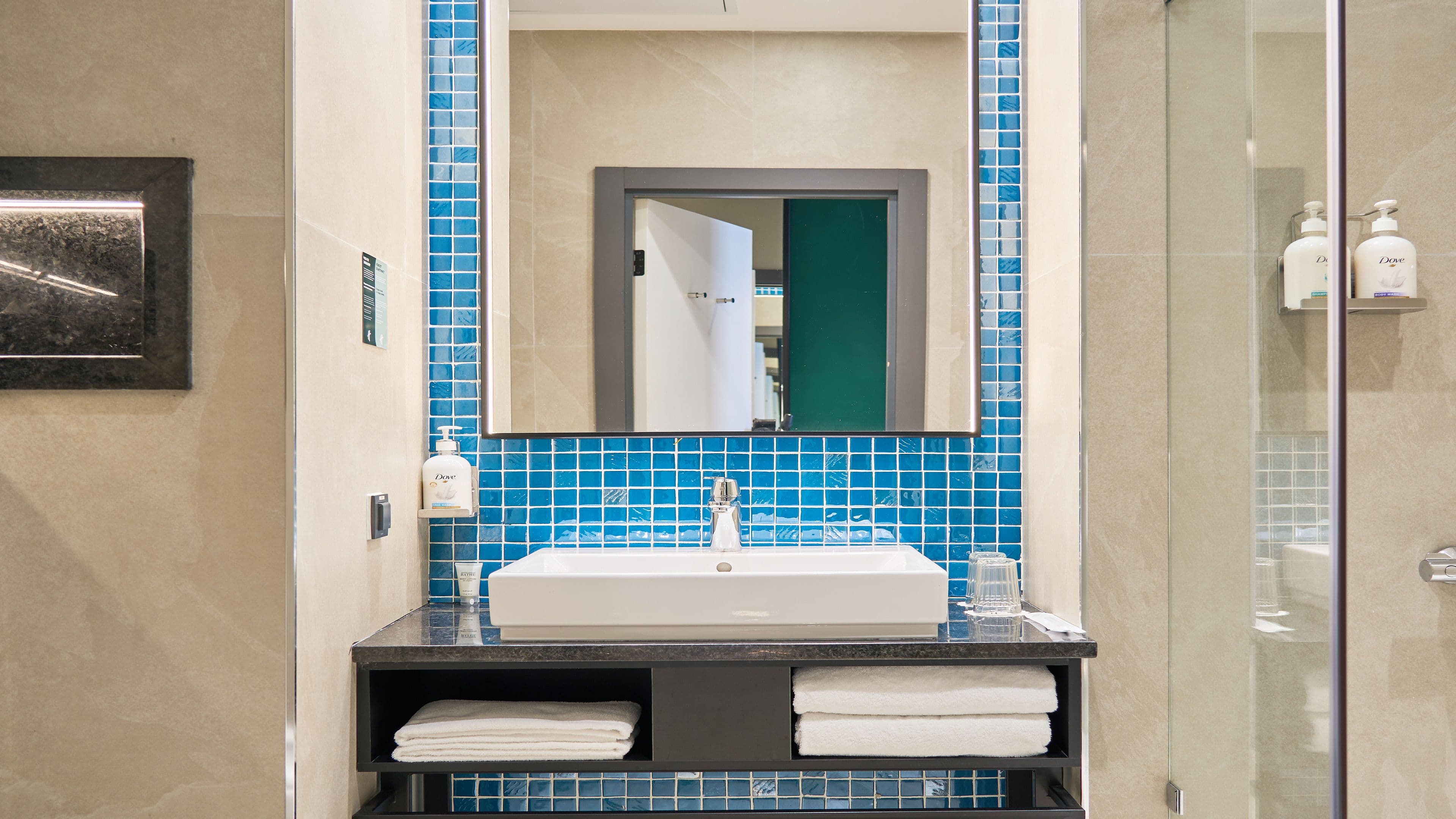 Standard Room - Image 11