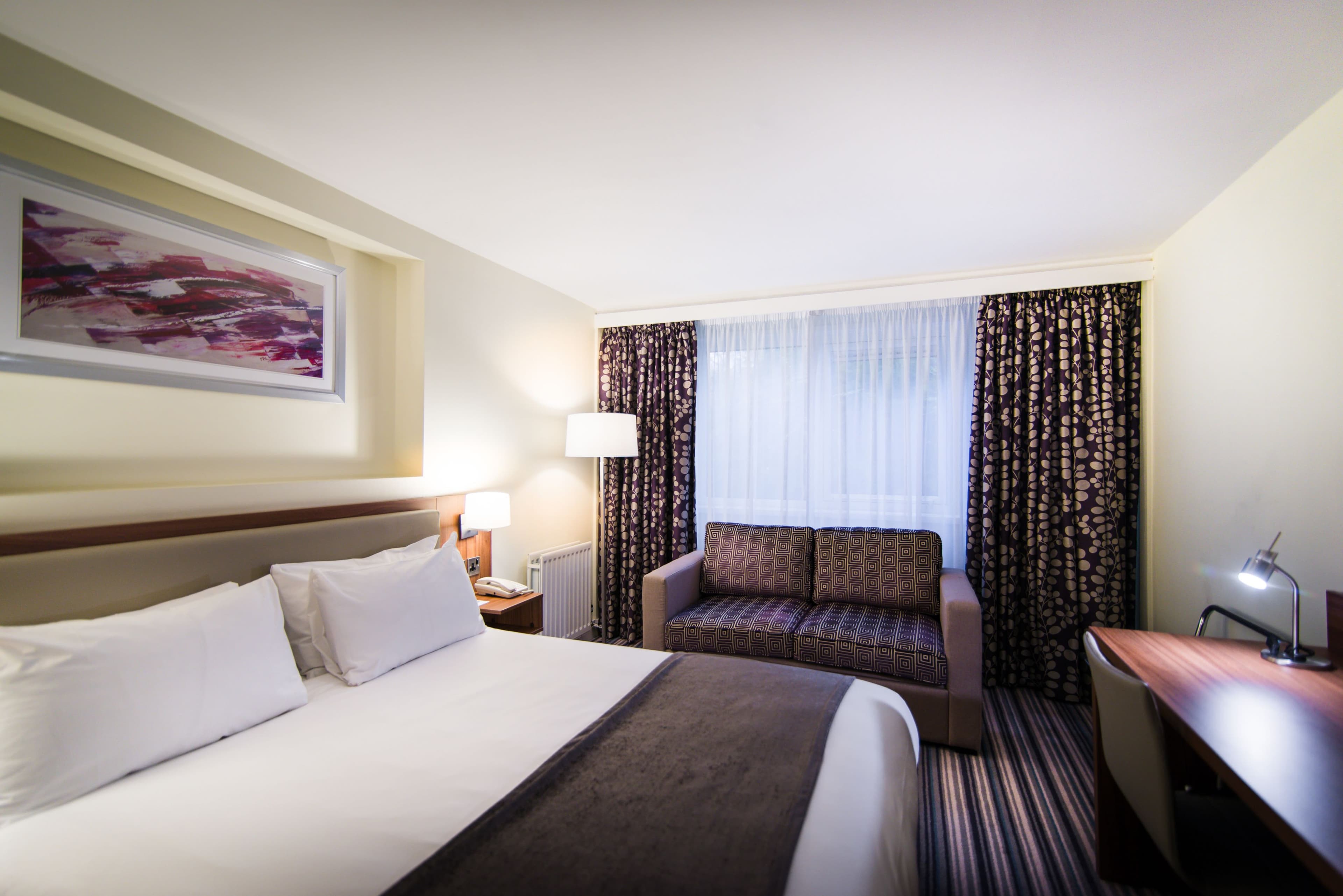 Holiday Inn Taunton M5, Jct.25 — 12